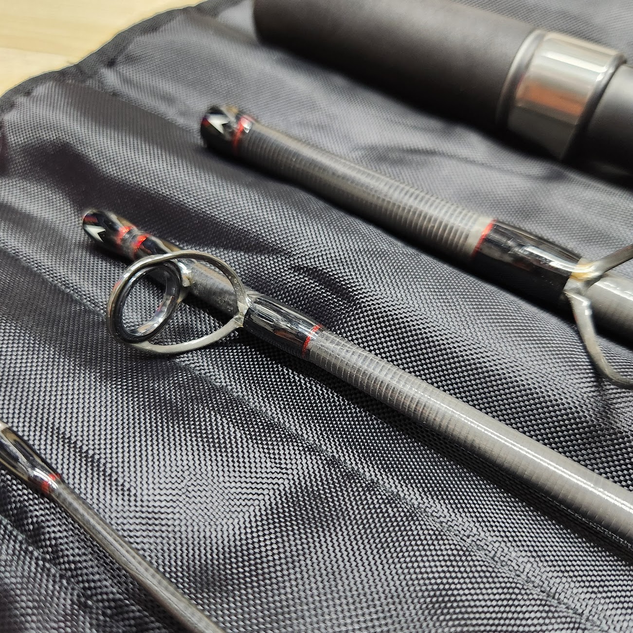 (中古品)鐵人THE THRONE多節竿