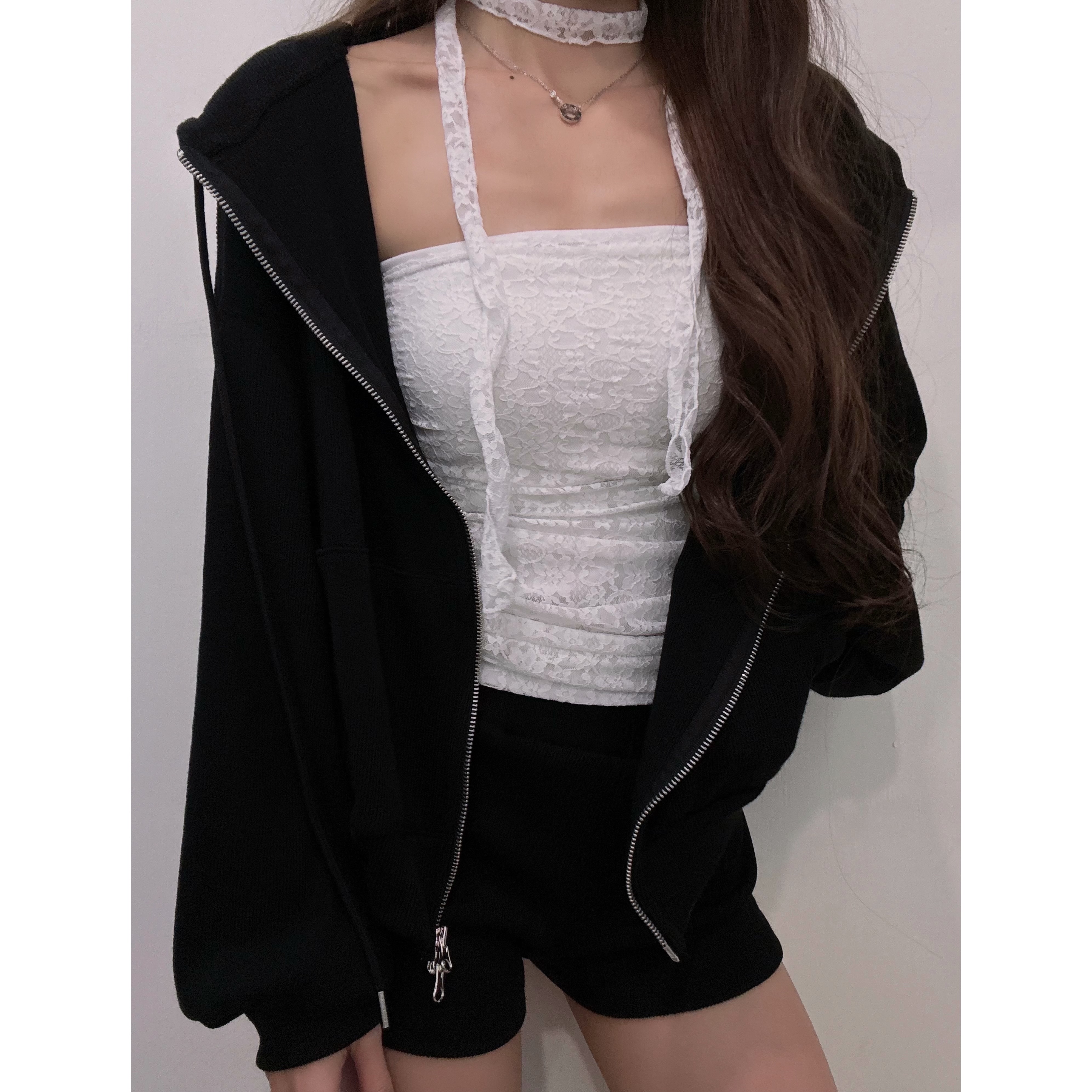 優惠價10月16截單🧸2610G《LACE FRONT STRAP TUBE TOP》