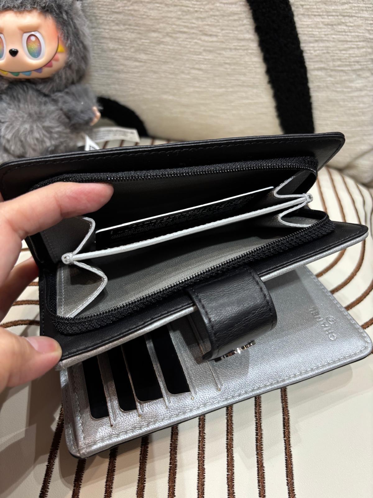 Chanel Camellia Wallet 黑色山茶花中銀包100%Authentic, 98%New ✅15Card ✅Box