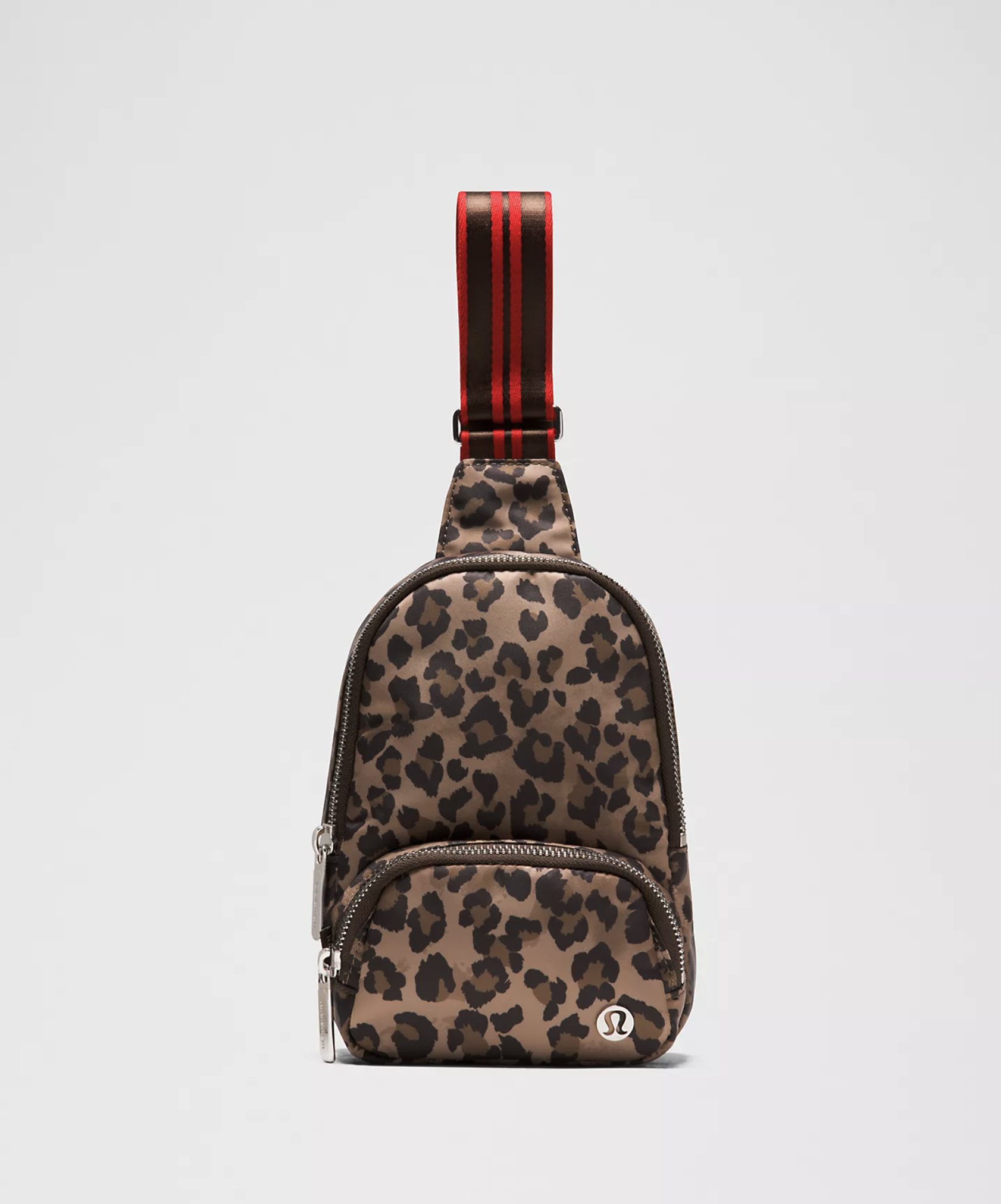  Luluemon  Everywhere Small Sling  Bag 2L (Leopard)