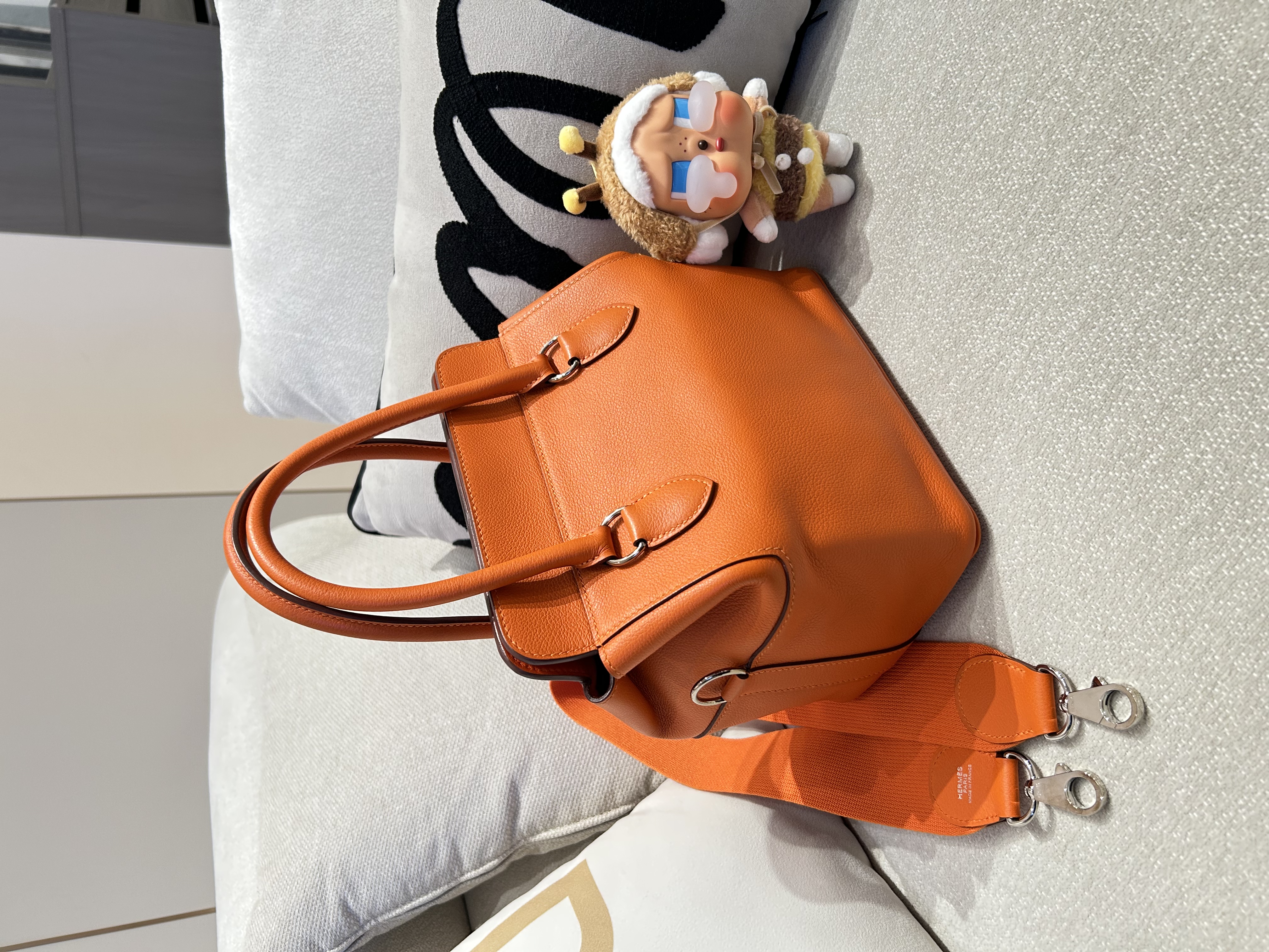 Hermes toolbox 20,orange ,STAMP T evercolor,100%Authentic ,98%new ✅KEY LOCK ✅dust bag✅STRAP