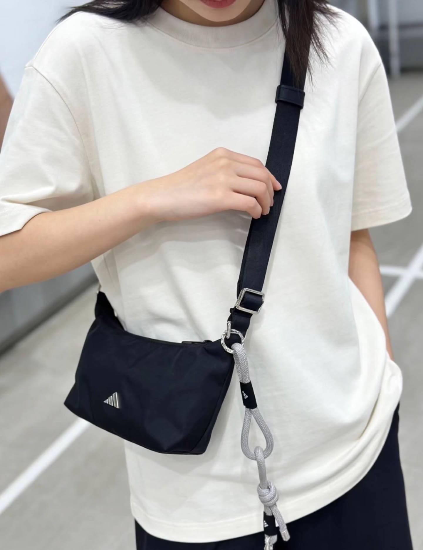 🖤三叶草 绳结斜挎包 🇭🇰