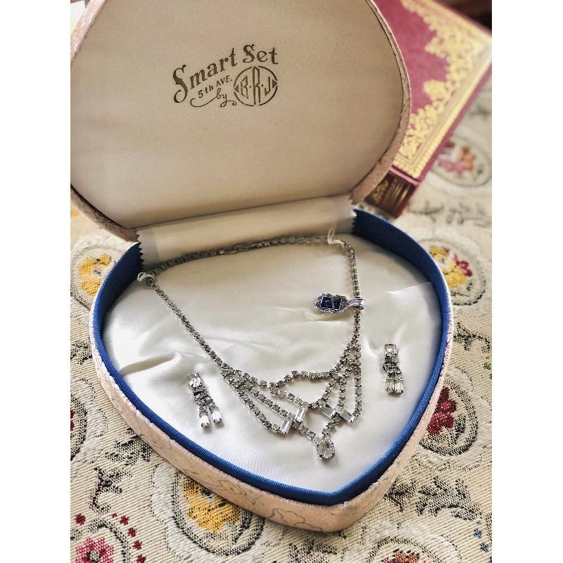 C.a. 1960s B.R.J 5th Ave Rhodium Plated "Smart Set" Sparkling Jewelry Set in original Brocade Heart Box(MT1731)