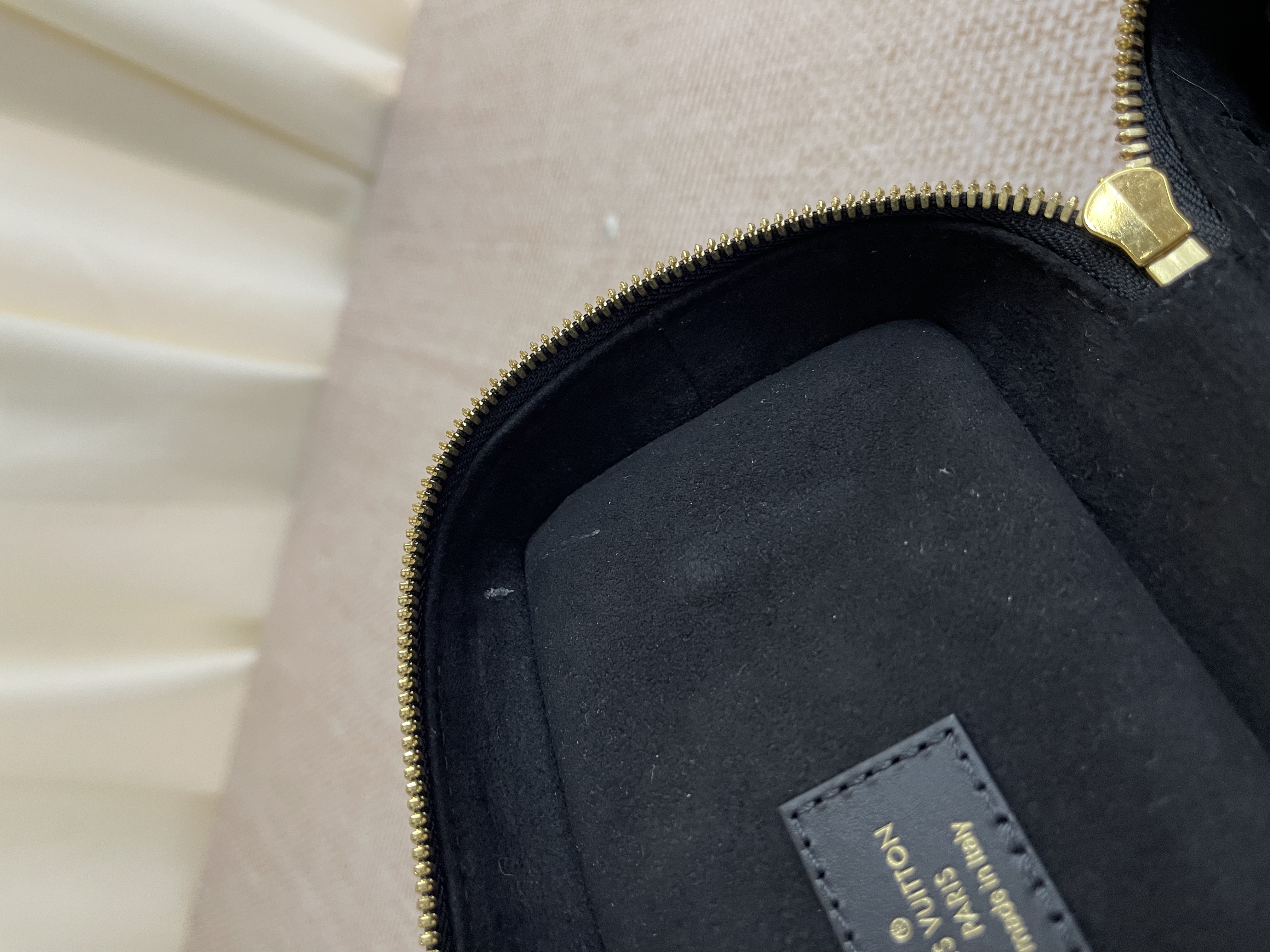Pre-owned Louis Vuitton Monogram Empreinte Vanity Caae/ Product Code: 26053004