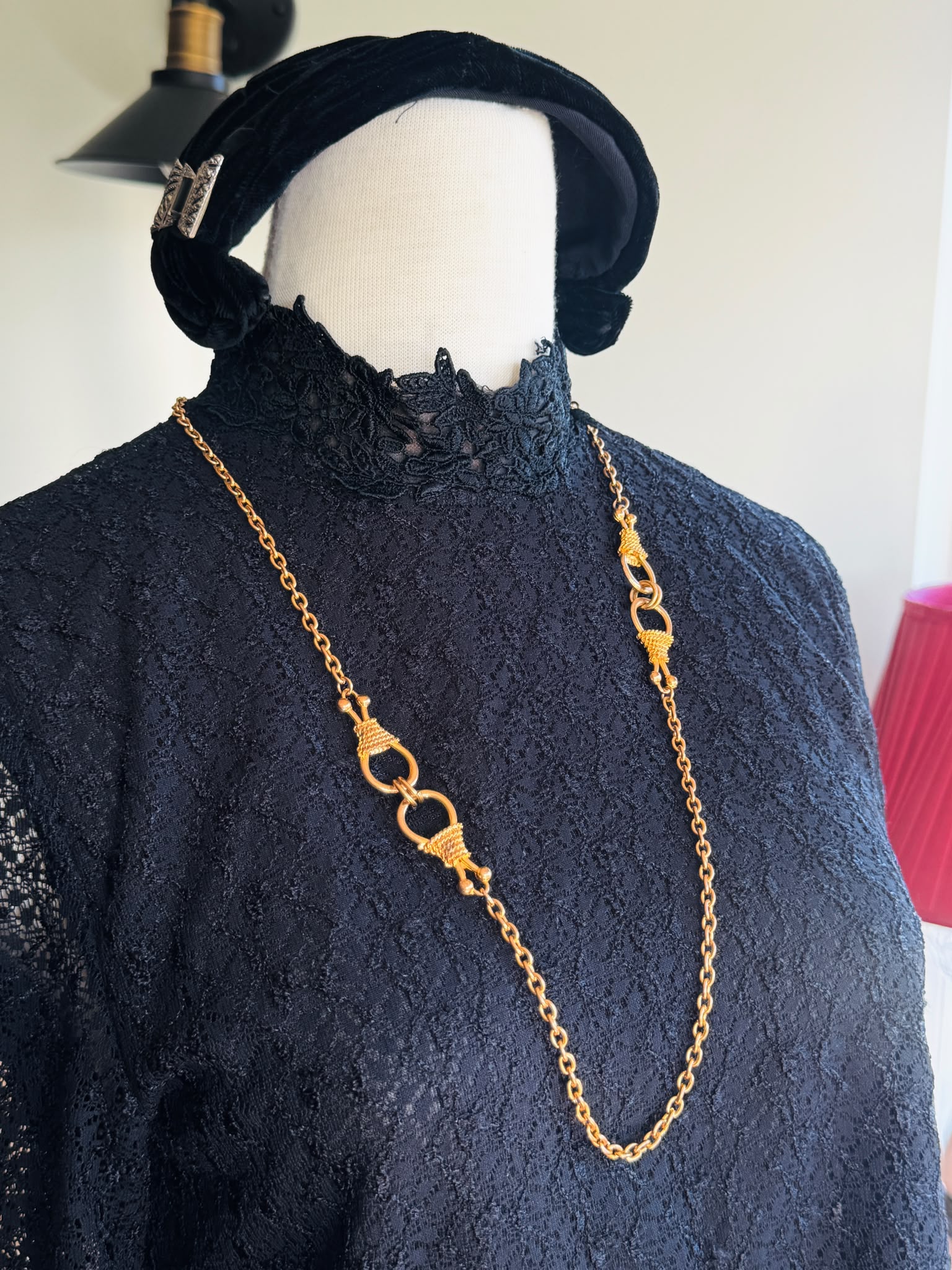 Vintage C.a. 1980s /1990s Made in Korea Rose Gold Tone "Lock" Chain Necklace(MT2654)