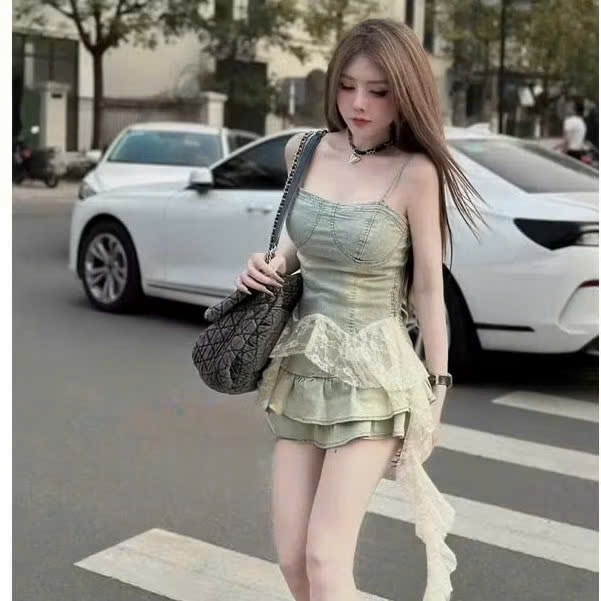 蕾絲邊牛仔束身胸衣