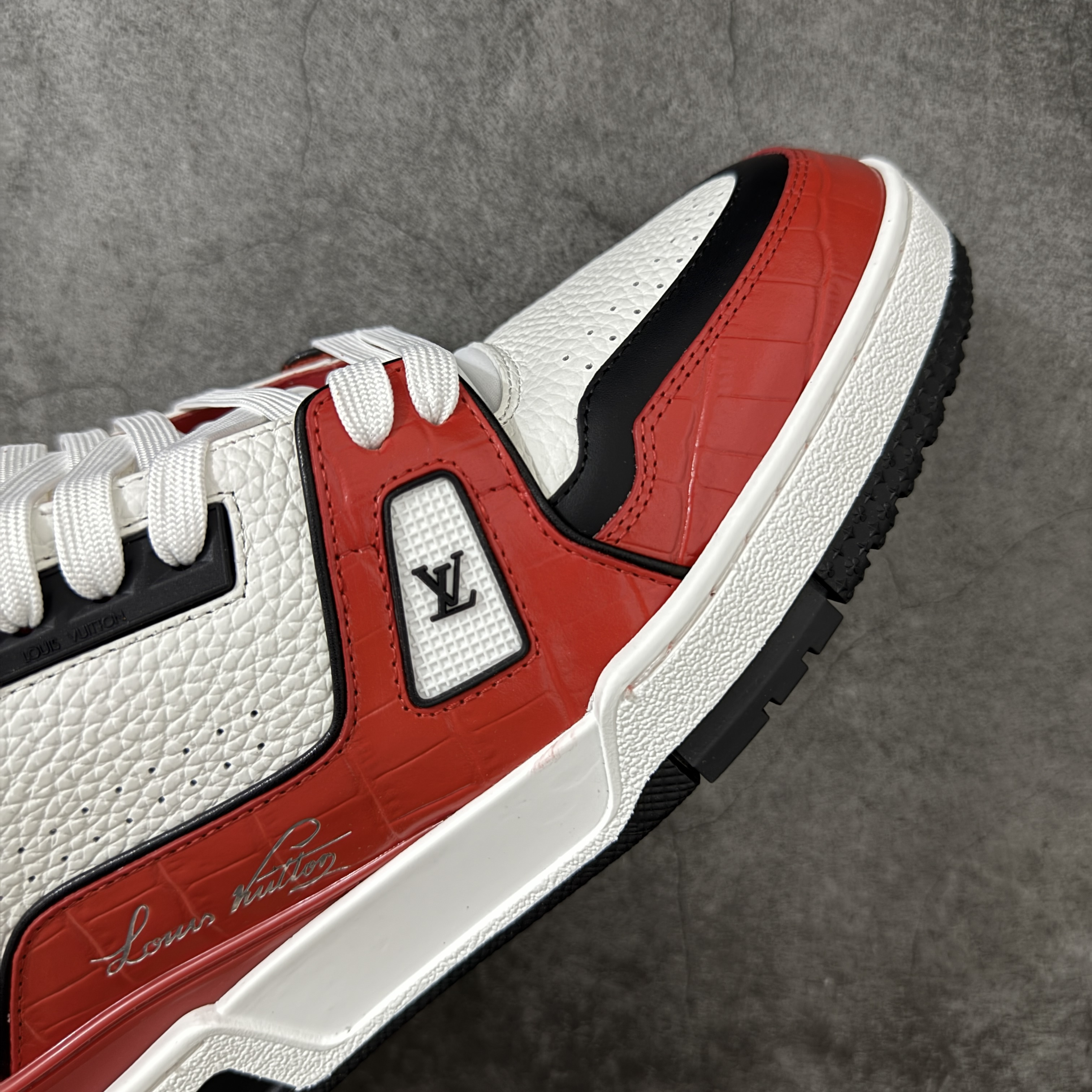 Louis Vuitton LV Trainer