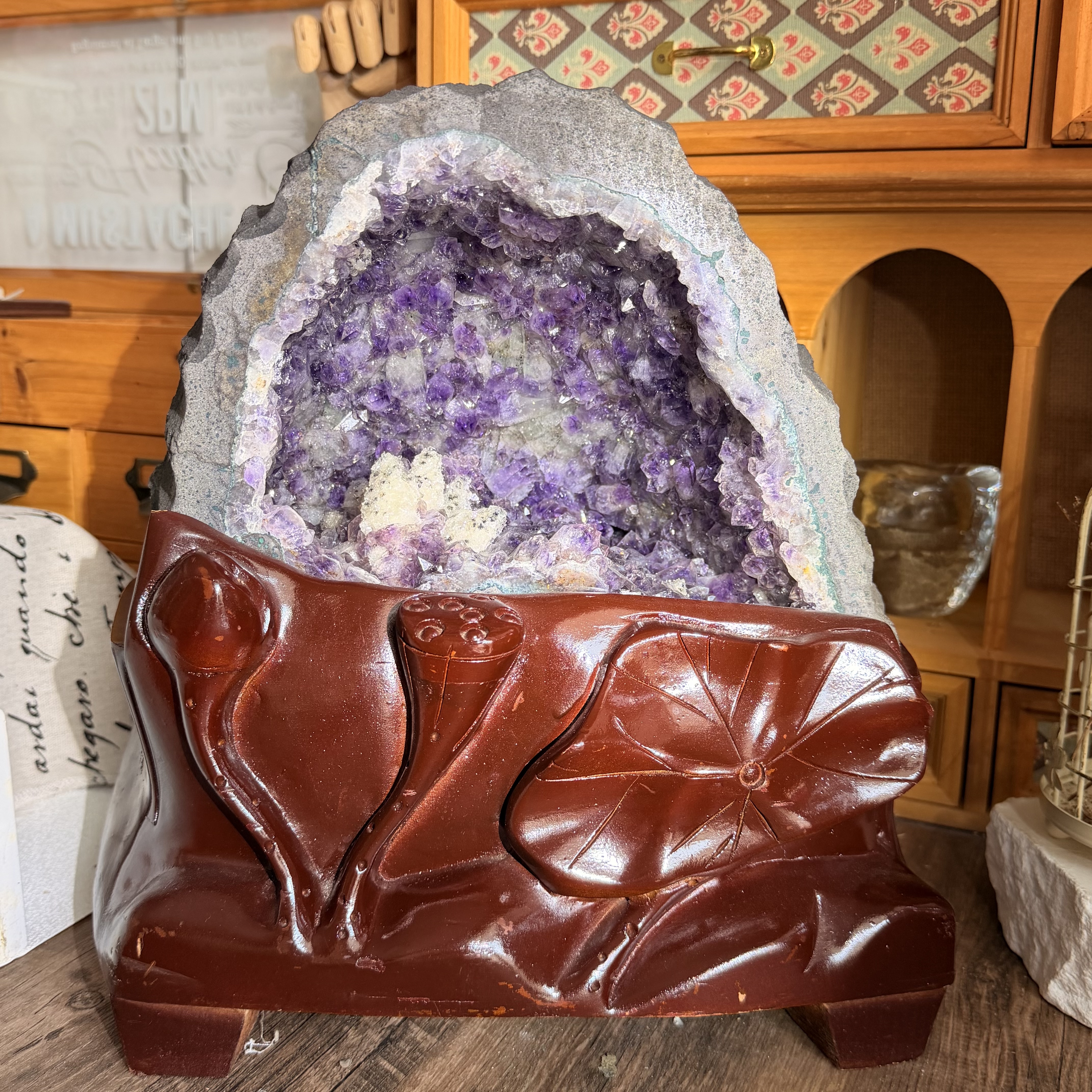 稀有原皮紫晶骨幹水晶洞共生方解石鈦晶