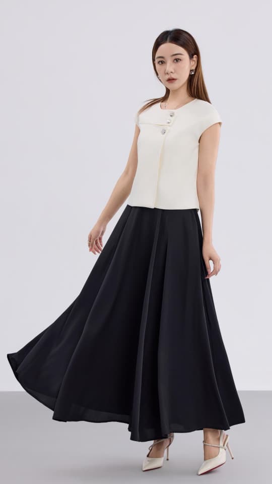 10141323 Celeste Sculpt Boatneck Top