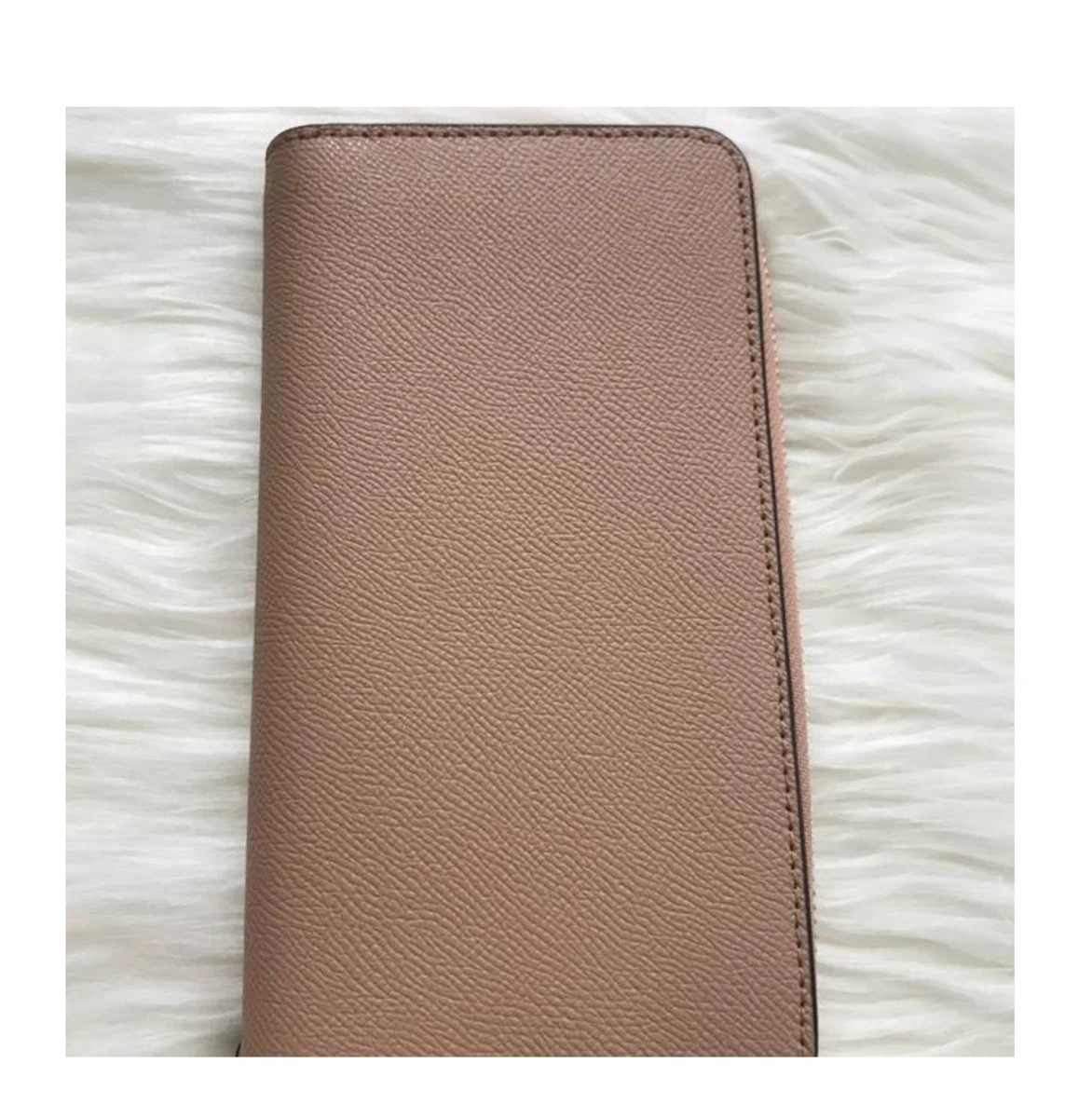 香港現貨-New Coach Accordion Zip In Signature Leather