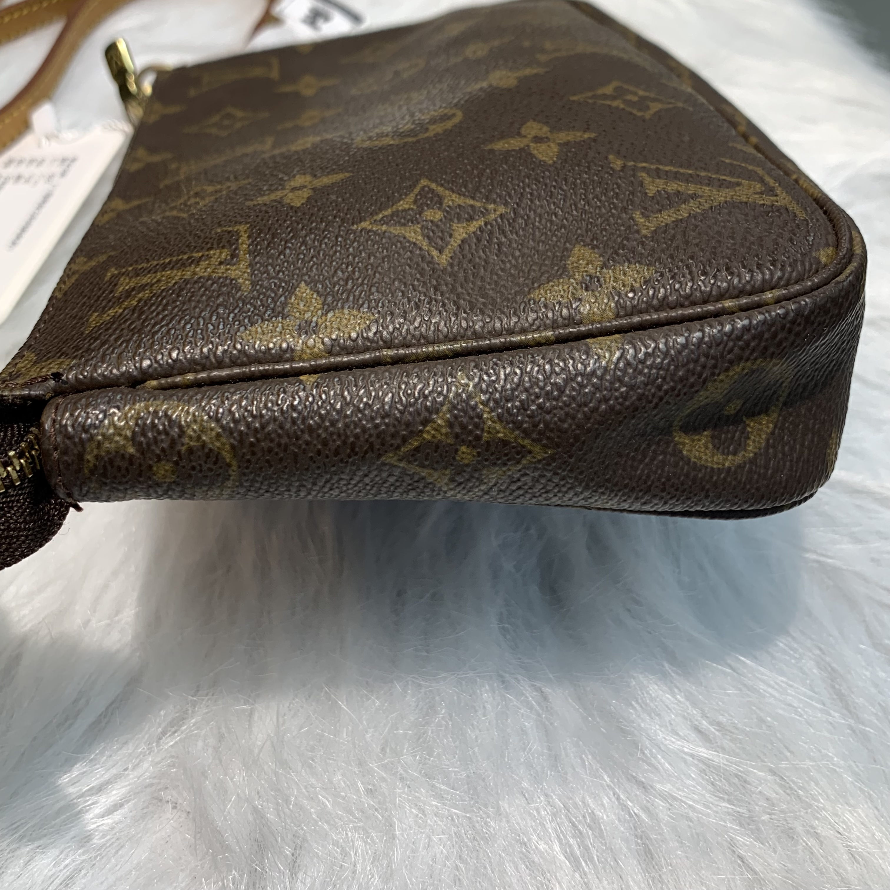 LV 經典復古斜孭麻雀袋🤎