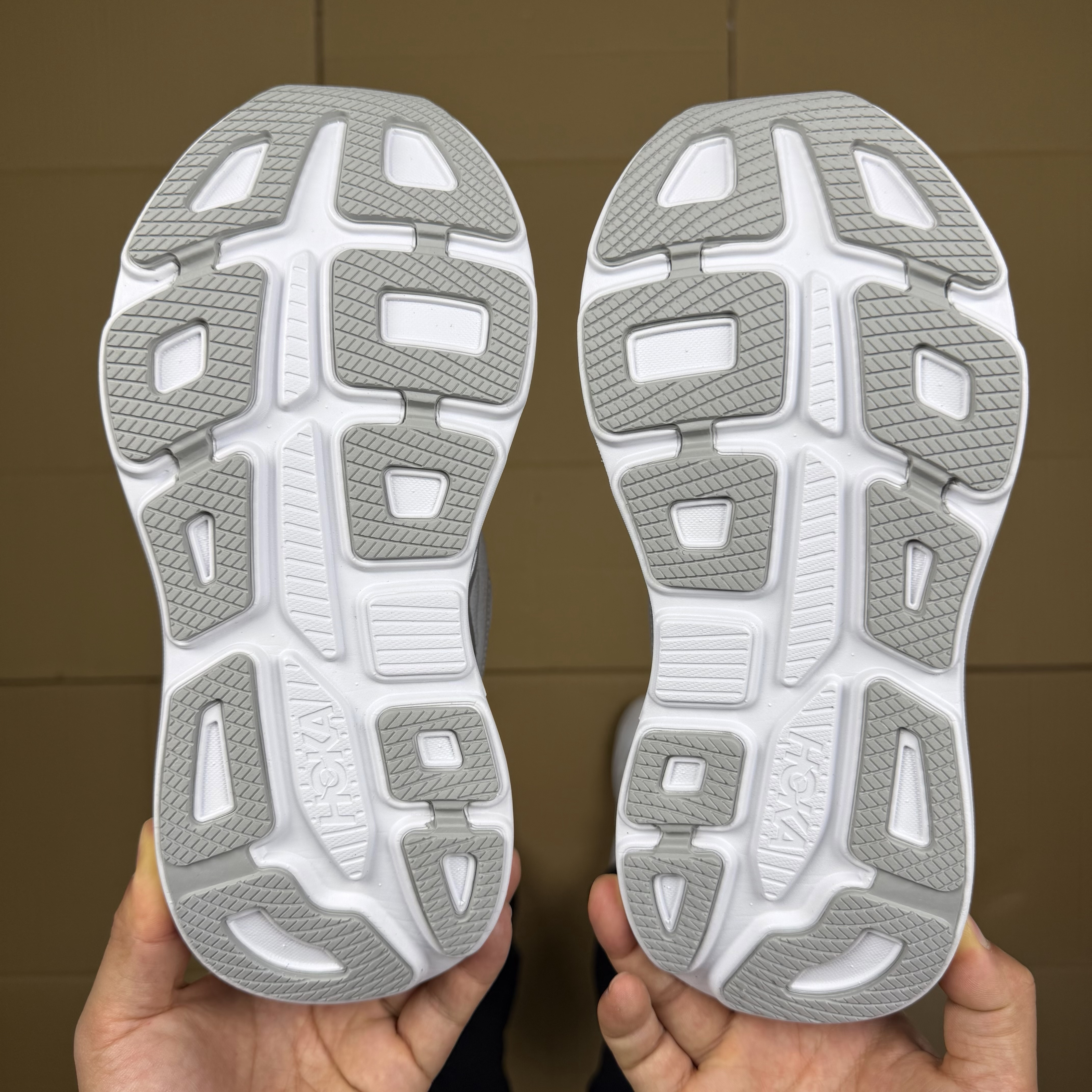 Hoka One One Bondi 9 