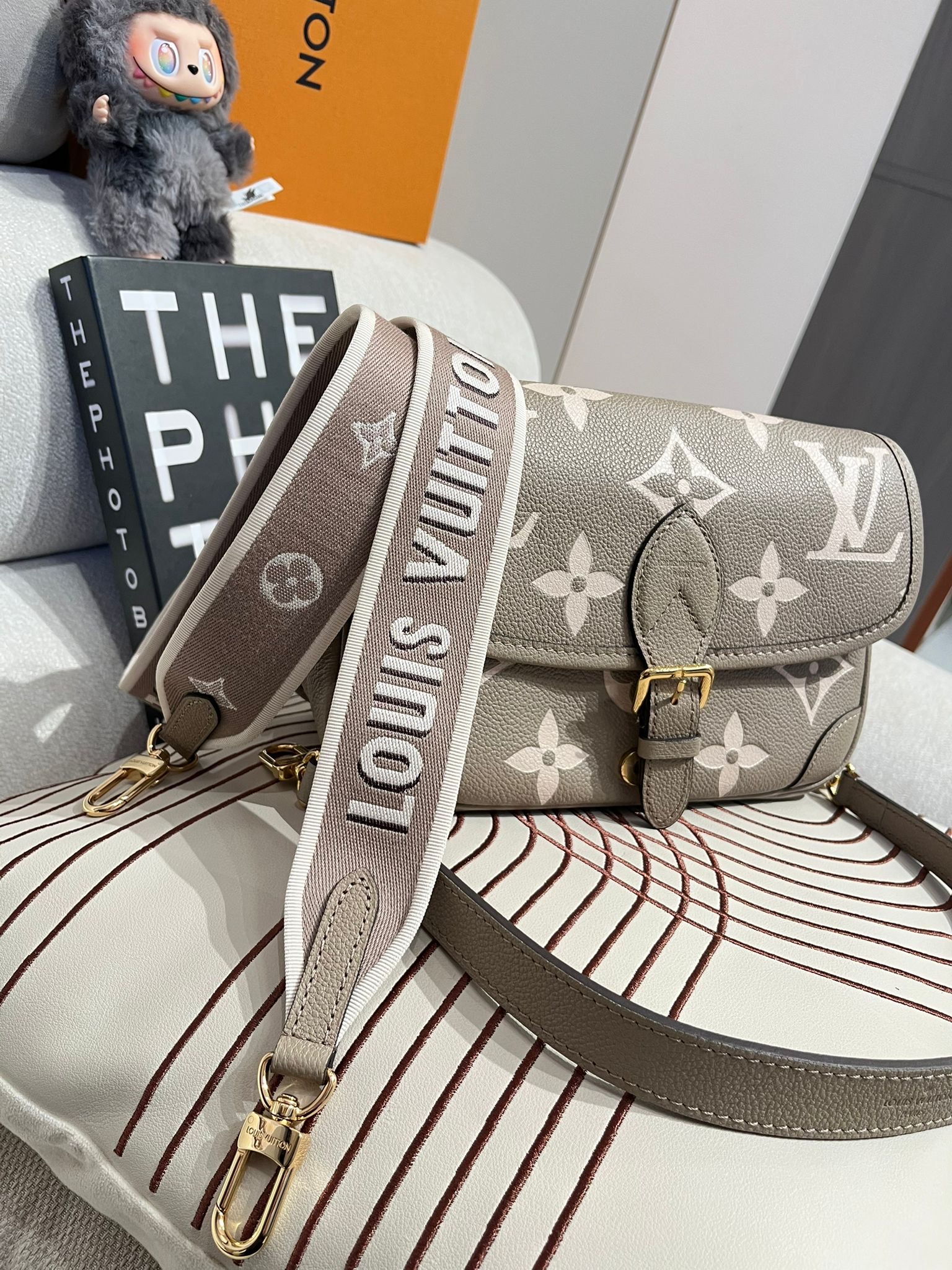 未使用品Lv Diane M46583 NFC ,100%Authentic ,Unused ✅strap✅nfc✅dust bag  ✅box