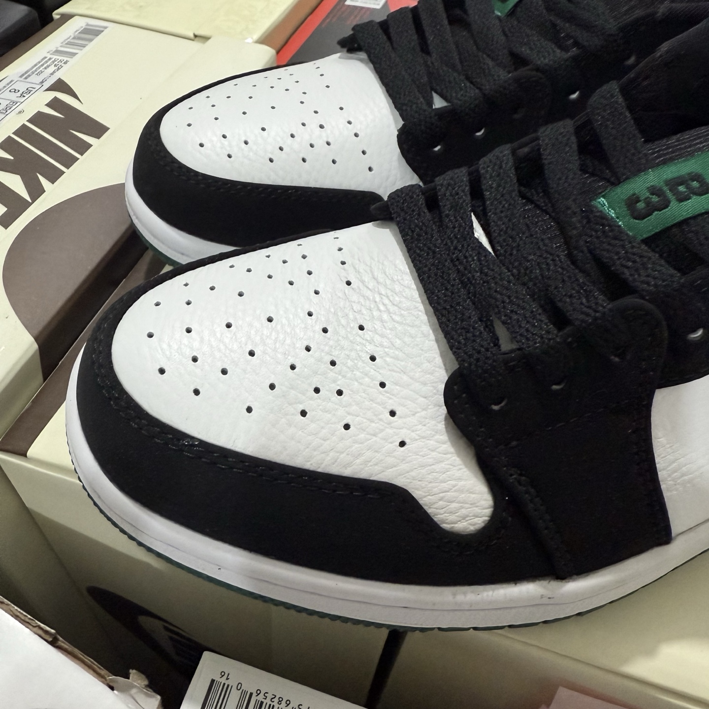 Nike Air Jordan 1 Low 553558-113