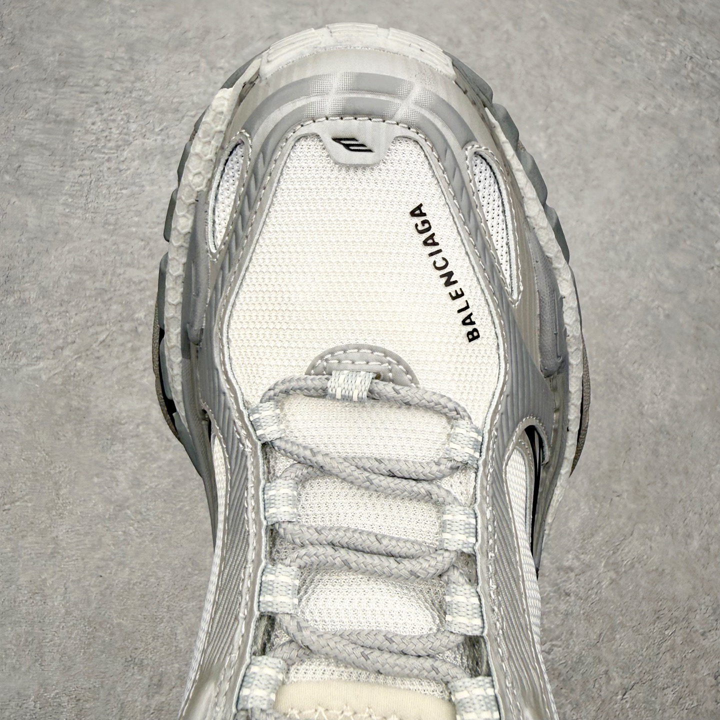 Balenciaga Triple S.2 Gradient 