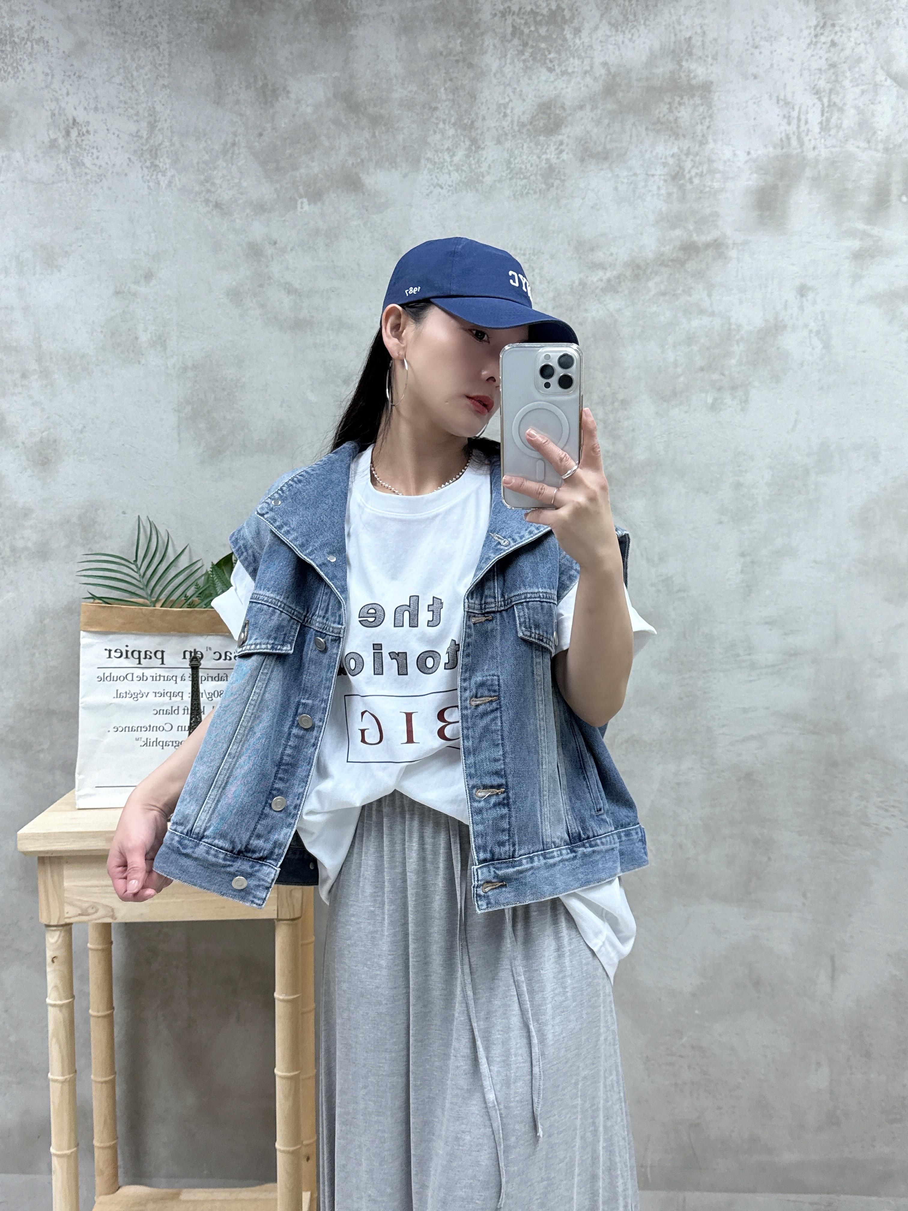 D11 英文字Print Tee