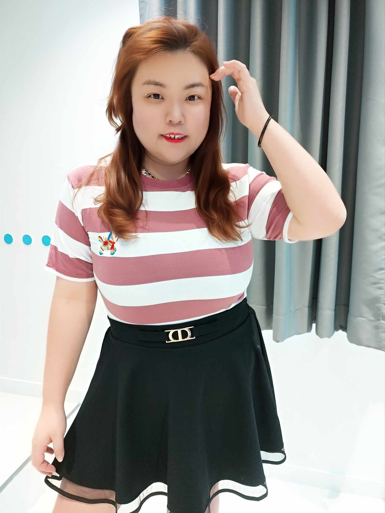 YCA09 198 刺绣马拼色条纹上衣