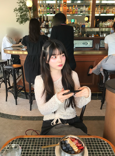 不對稱蕾絲上衣 [gn518]