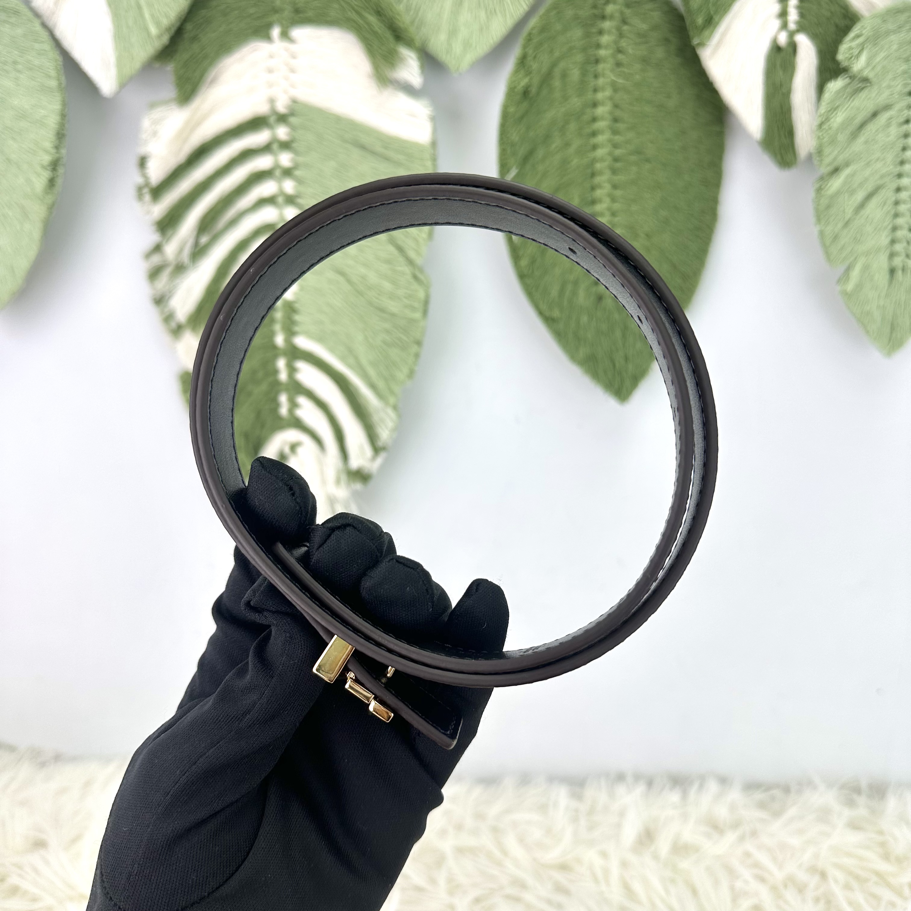 閑置品🌟Iconic 20mm 雙面女裝皮帶 65cm 全套有盒🤎