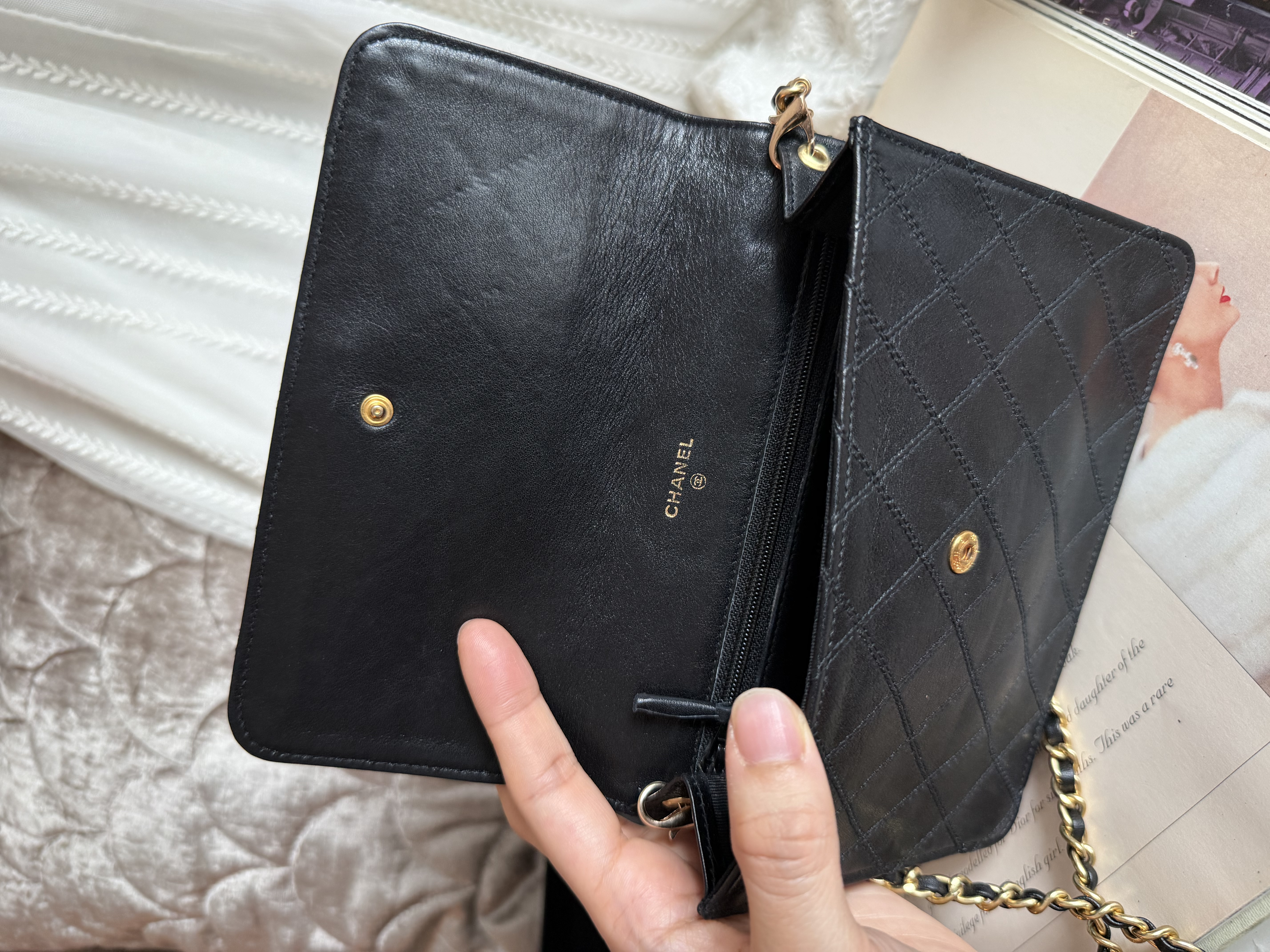 chanel cc black matelasse  black leather flap cutch bag