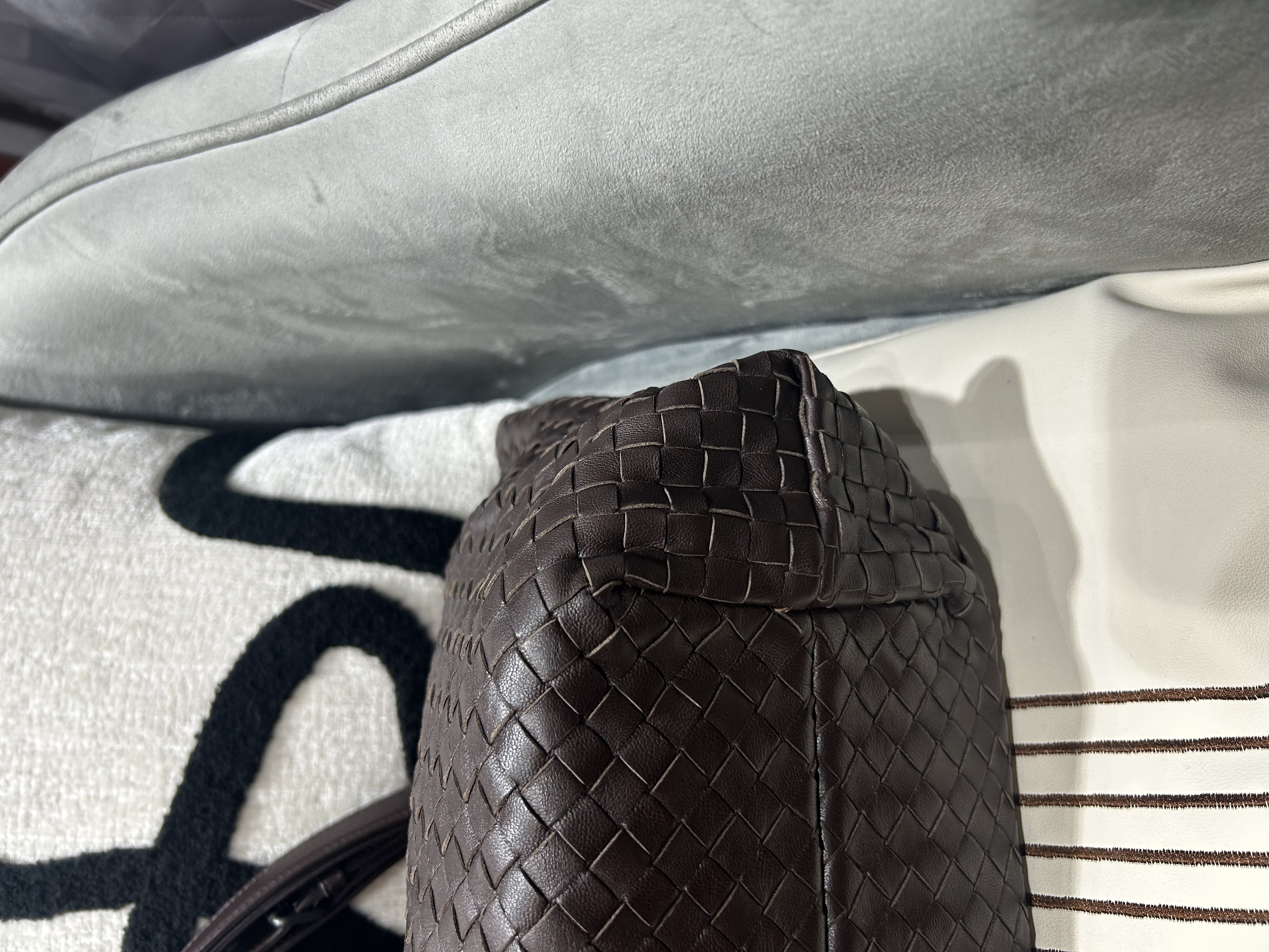 Bottega Veneta BV Intreccio Shoulder Bag Brown 100%Authentic, 95%New