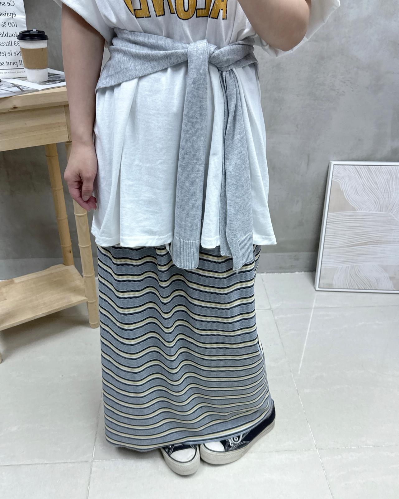 G04 擦色英文字Tee