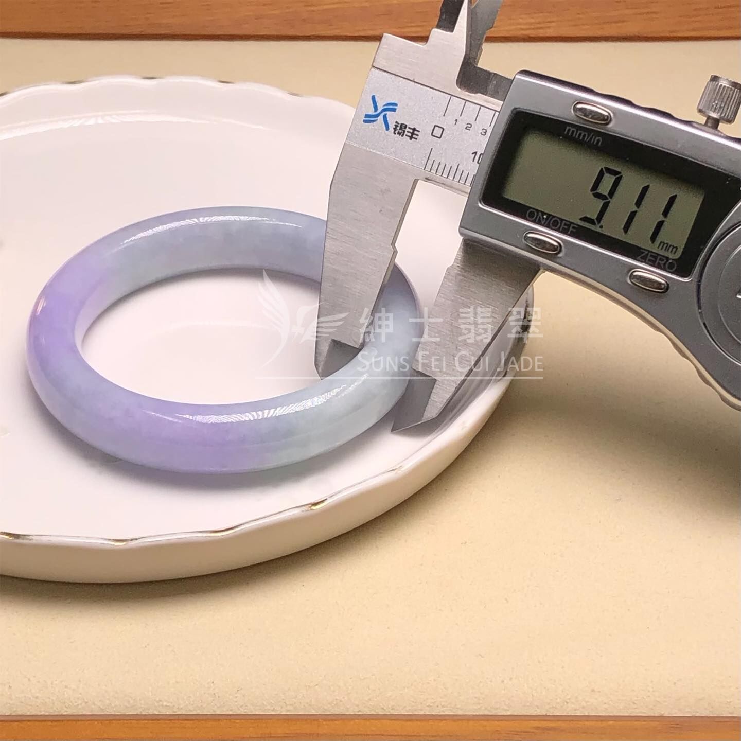 木那春彩福鐲48.5mm