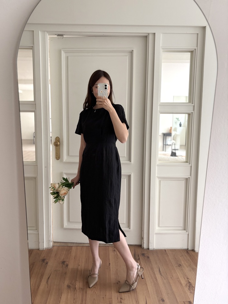 Lune Textured Dress (Black)