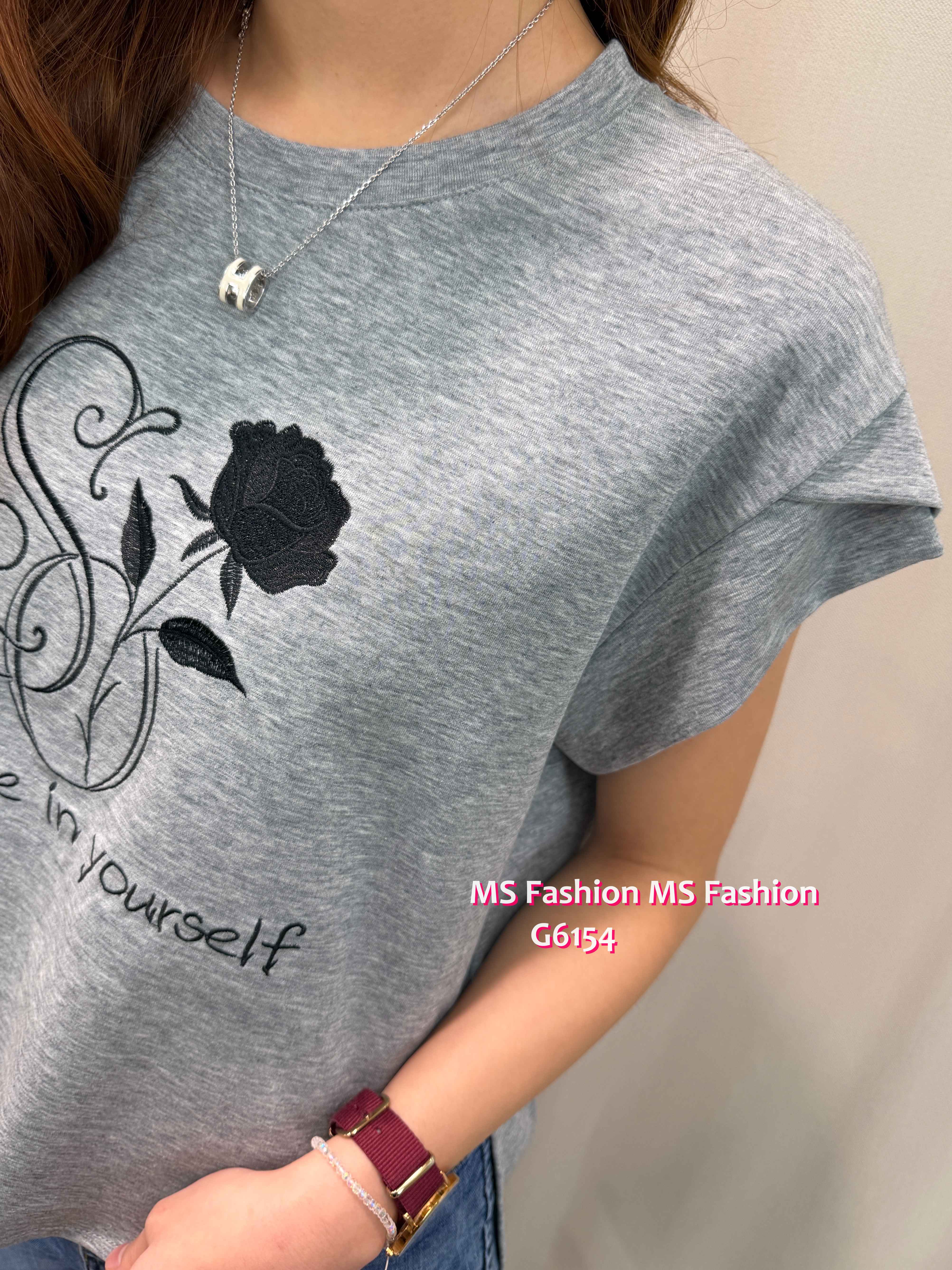 G6154 韓國🇰🇷刺繡黑玫瑰圖案top