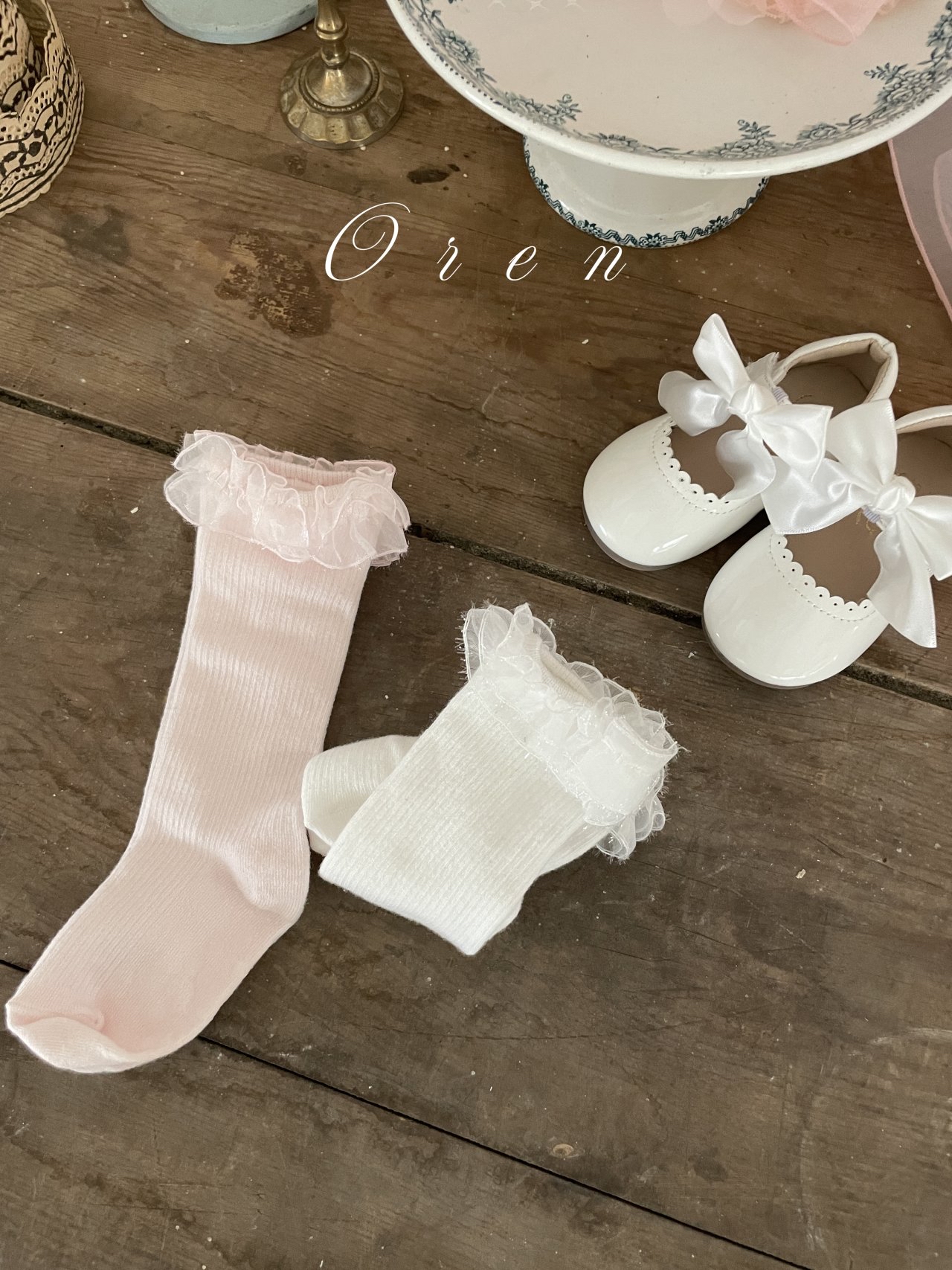 ☀️預訂 韓國直送☀️🇰🇷Oren 兩色蕾絲花邊長襪