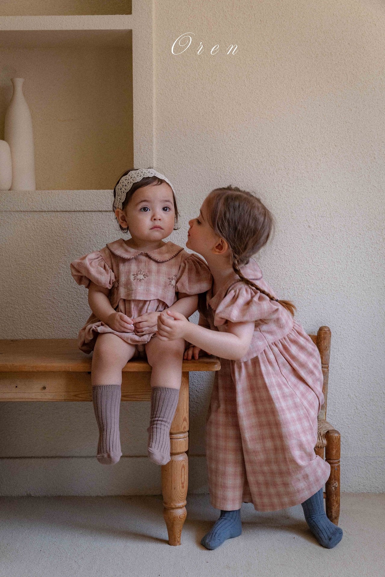 ☀️預訂 韓國直送☀️🇰🇷Oren Toua刺繡格紋泡泡袖包屁衣/連身裙
