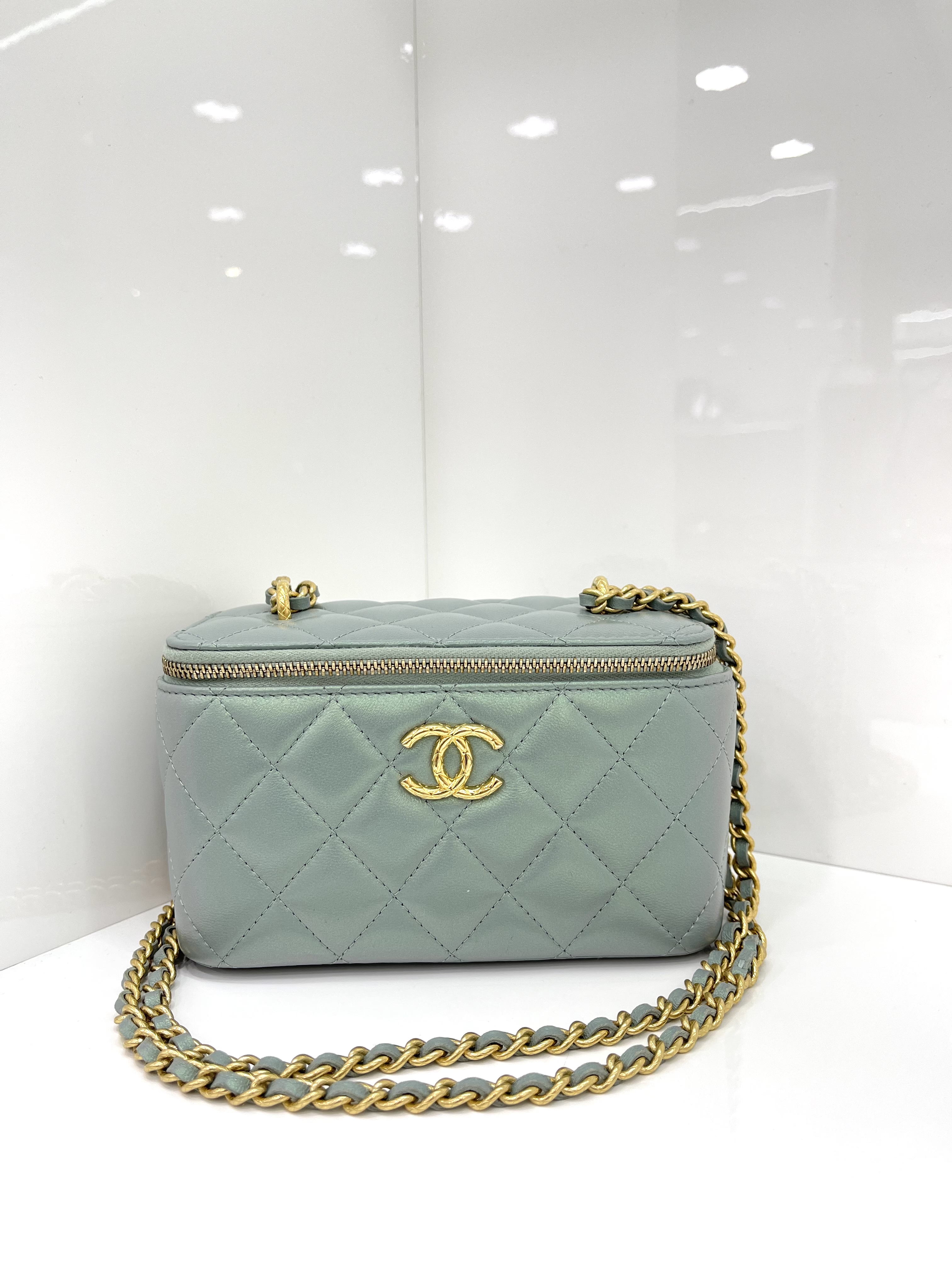 Pre-owned Chanel 24C Vanity Case