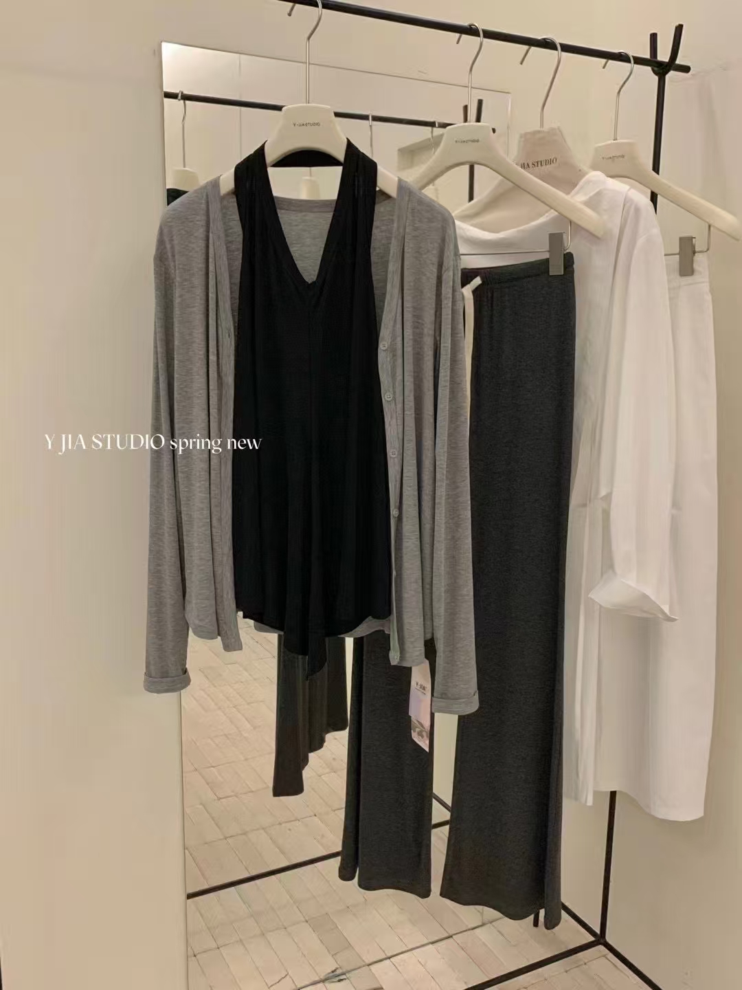 4374 机场穿搭慵懒微剌裤三件套