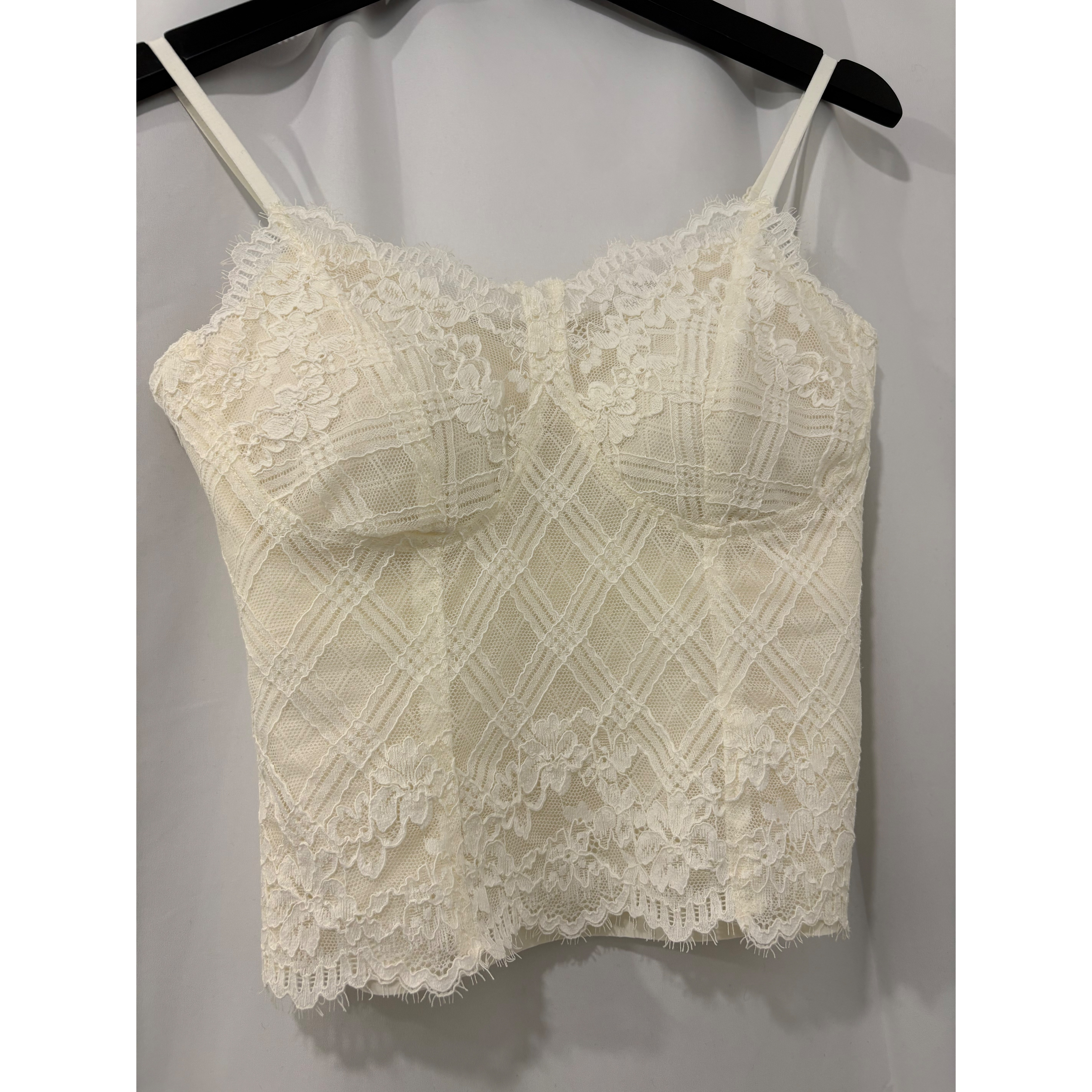 新品價11月1截單🧸2610J《ALL-OVER LACE BRA TOP》