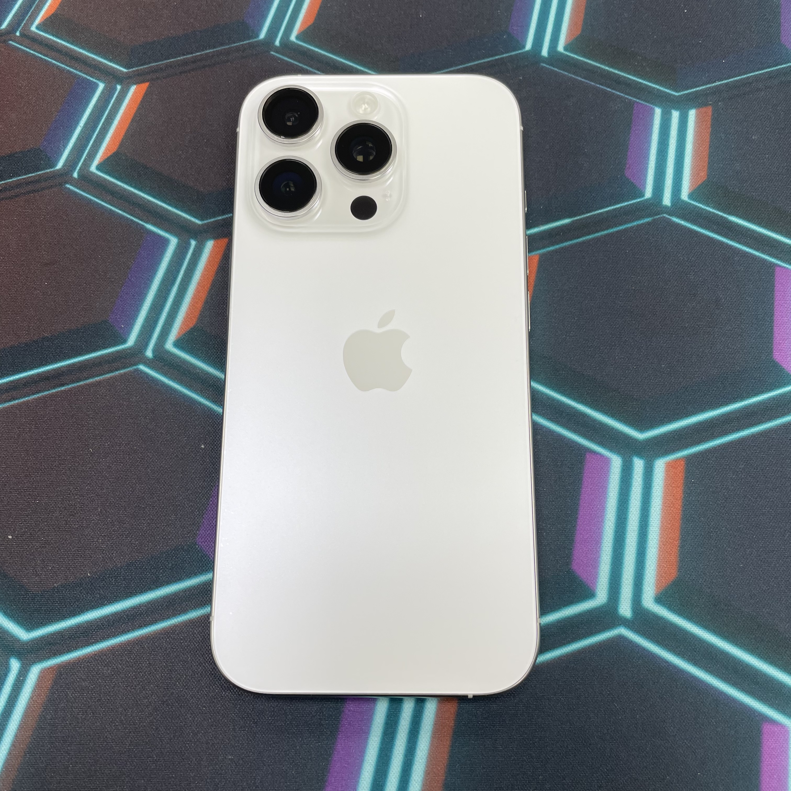 *6666 16 Pro 勁靚機 128GB 電90 白色 white