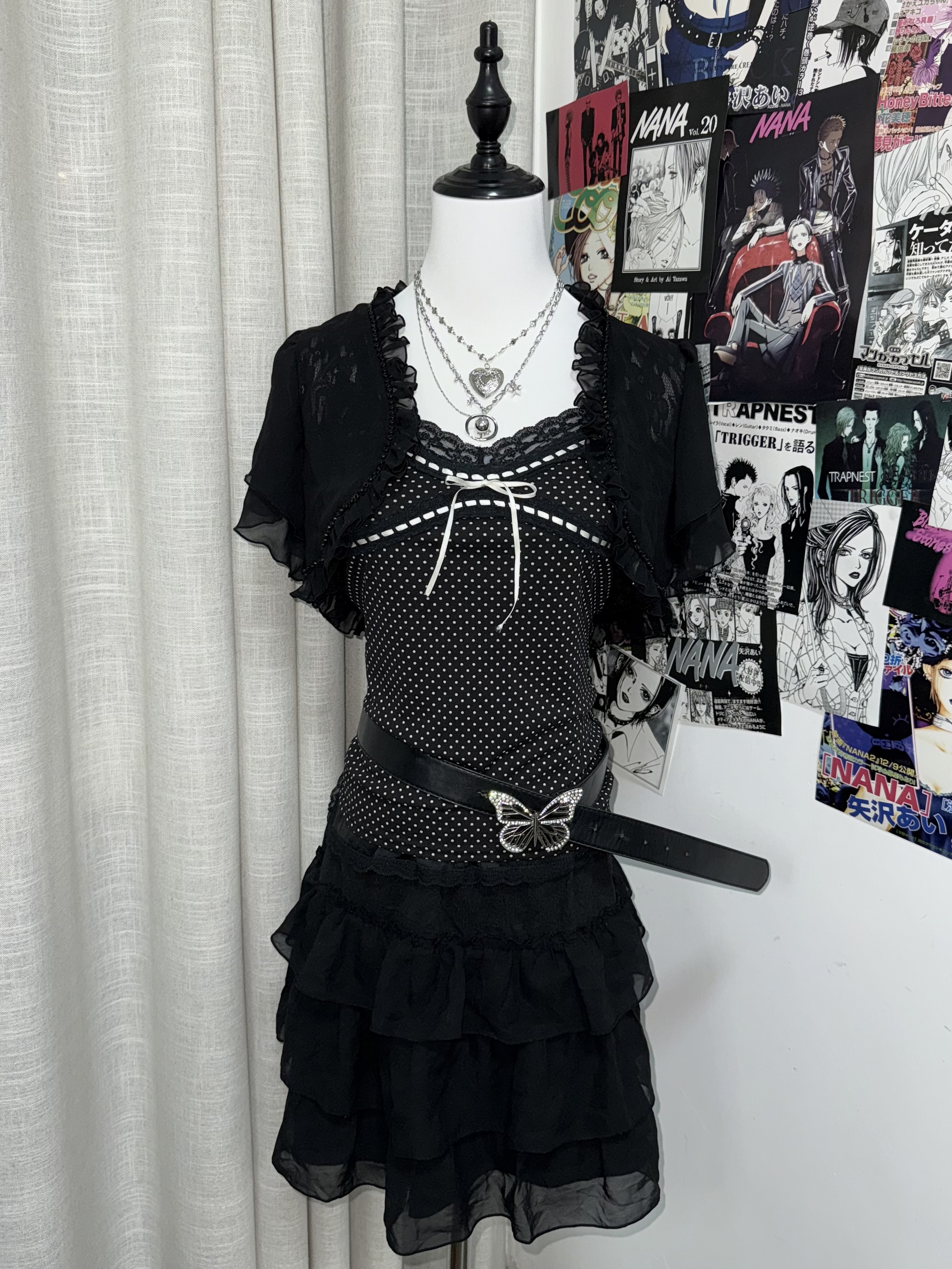 Dark Gothic Loli Lace Trim Shrug