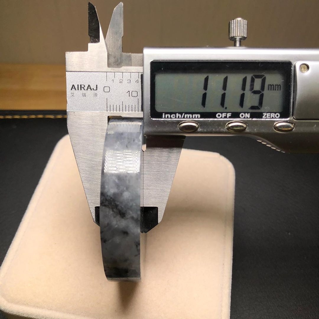 山水畫烏雞翡翠鐲心