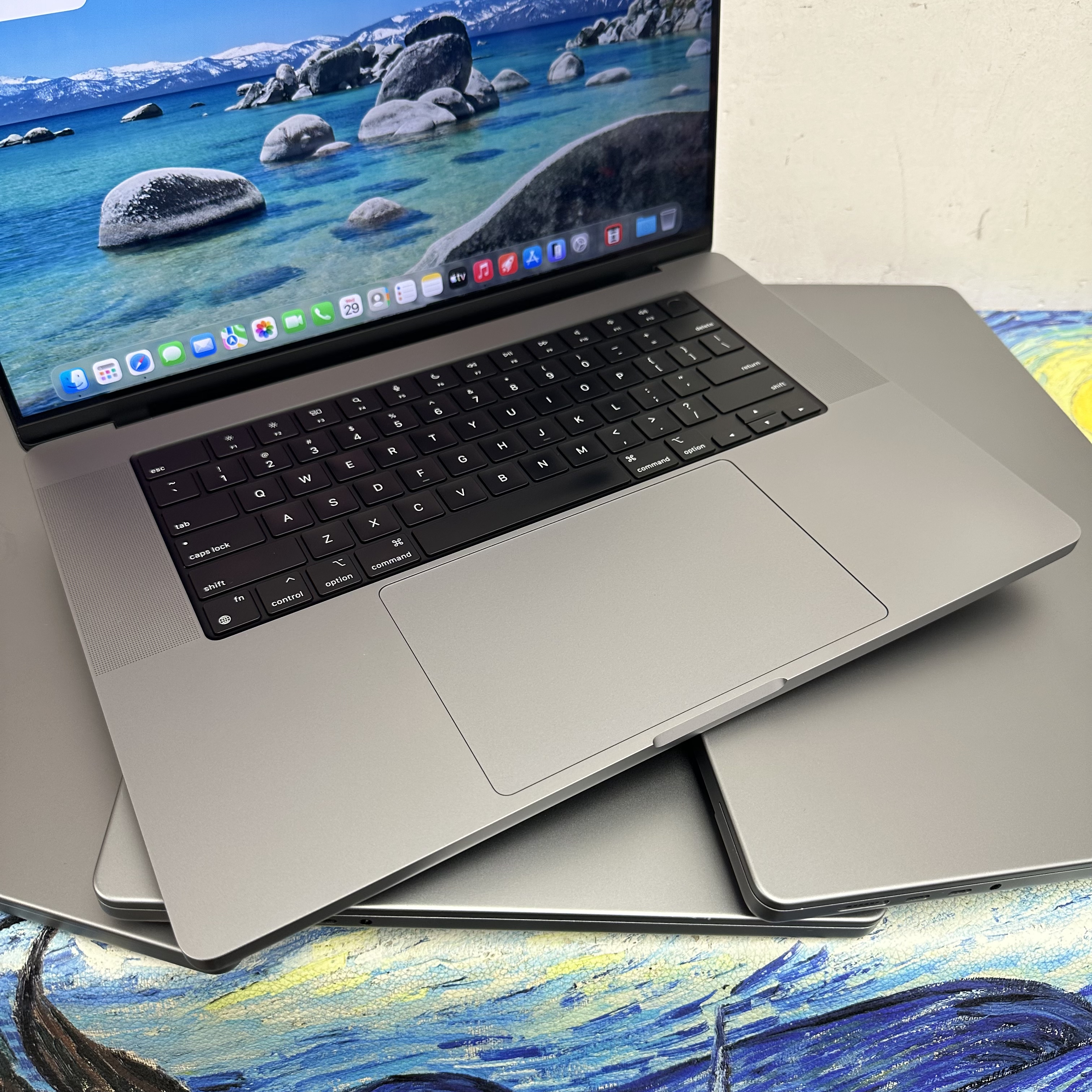 （性價比高MacBook M1 Pro🔥M1Pro 16 寸)APPLE  MacBook Pro 2021/M1 Pro CPU/16,32GB Ram/512GB,1TB SSD/16核心GPU/10核心 CPU/Liquid Retina XDR Mon/16寸/太空灰 / Gaming Laptop / Notebook / Laptop / PC / Movie / Netflix / Premium /