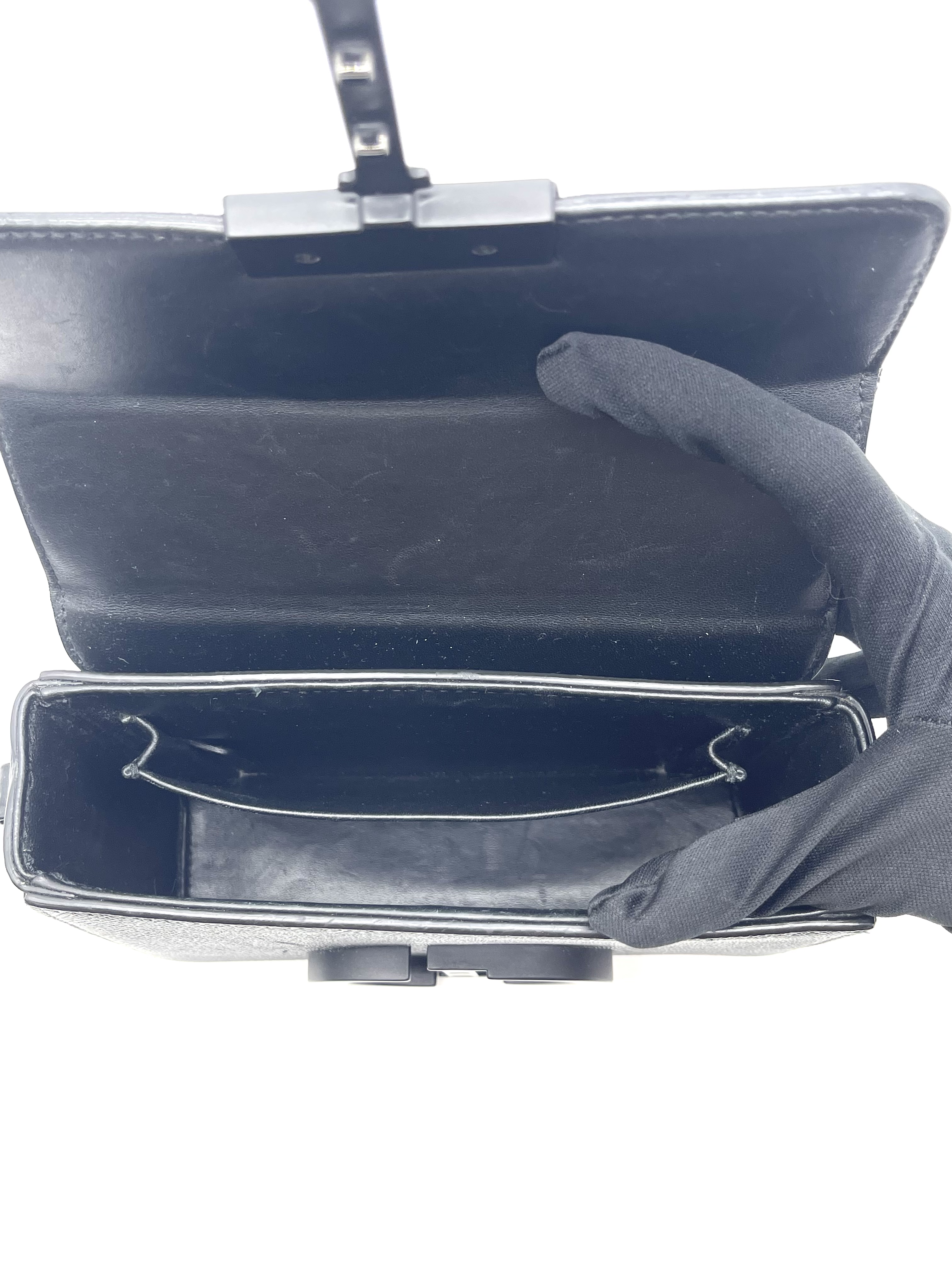 直播貨品 |  [1個-$100 2個-$300] DD03