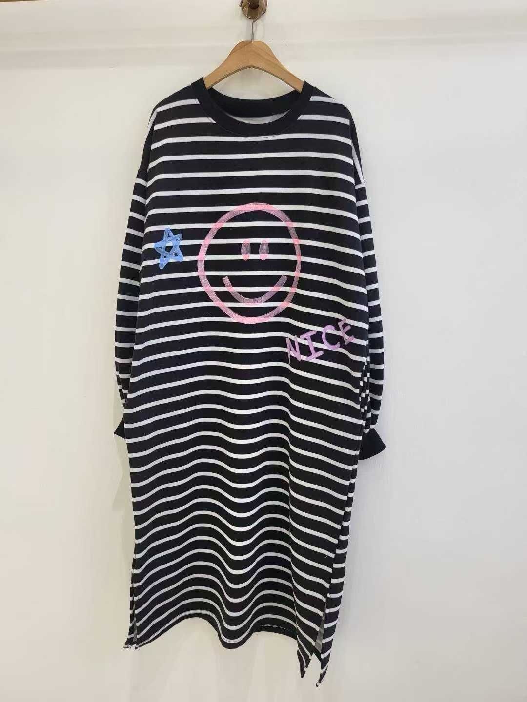 韓國東大門🌸 new design🌸나이스 원피스 OPS​兩邊有口袋 Handpainting