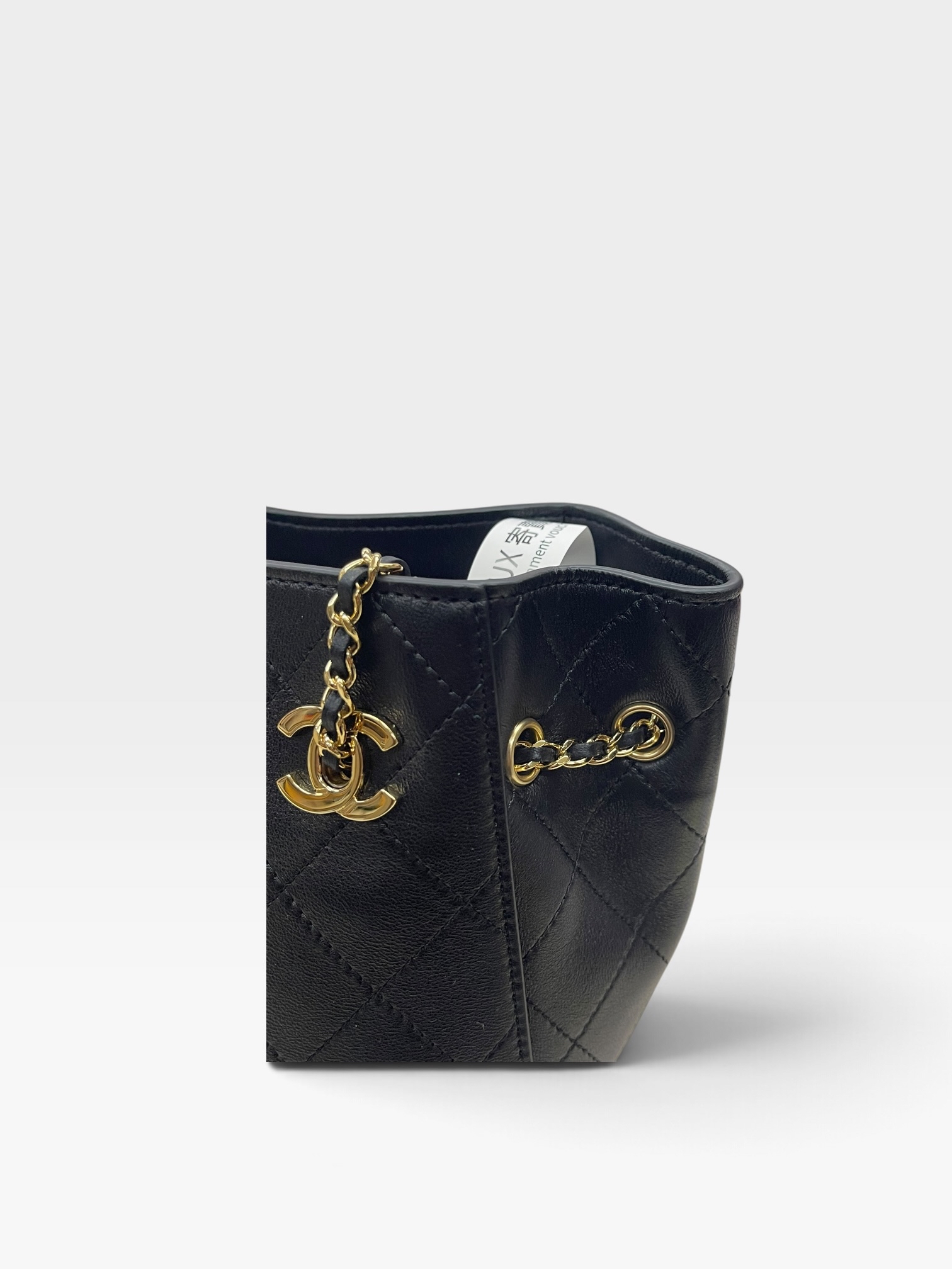 Pre-Owned CHANEL Bucket Bag / Product Code: 102912