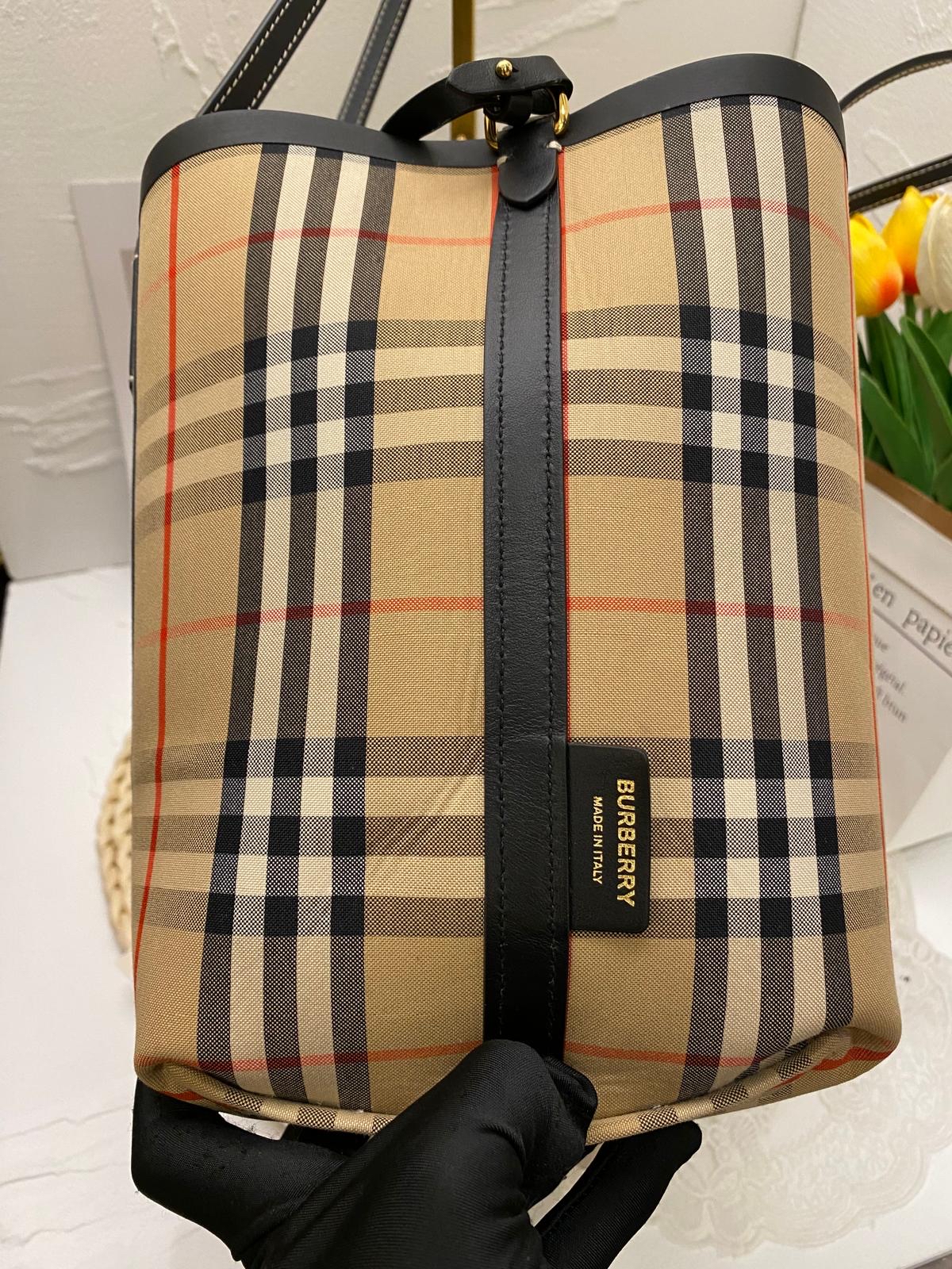 Burberry Label Print Cotton London Tote Bag (Reversible)