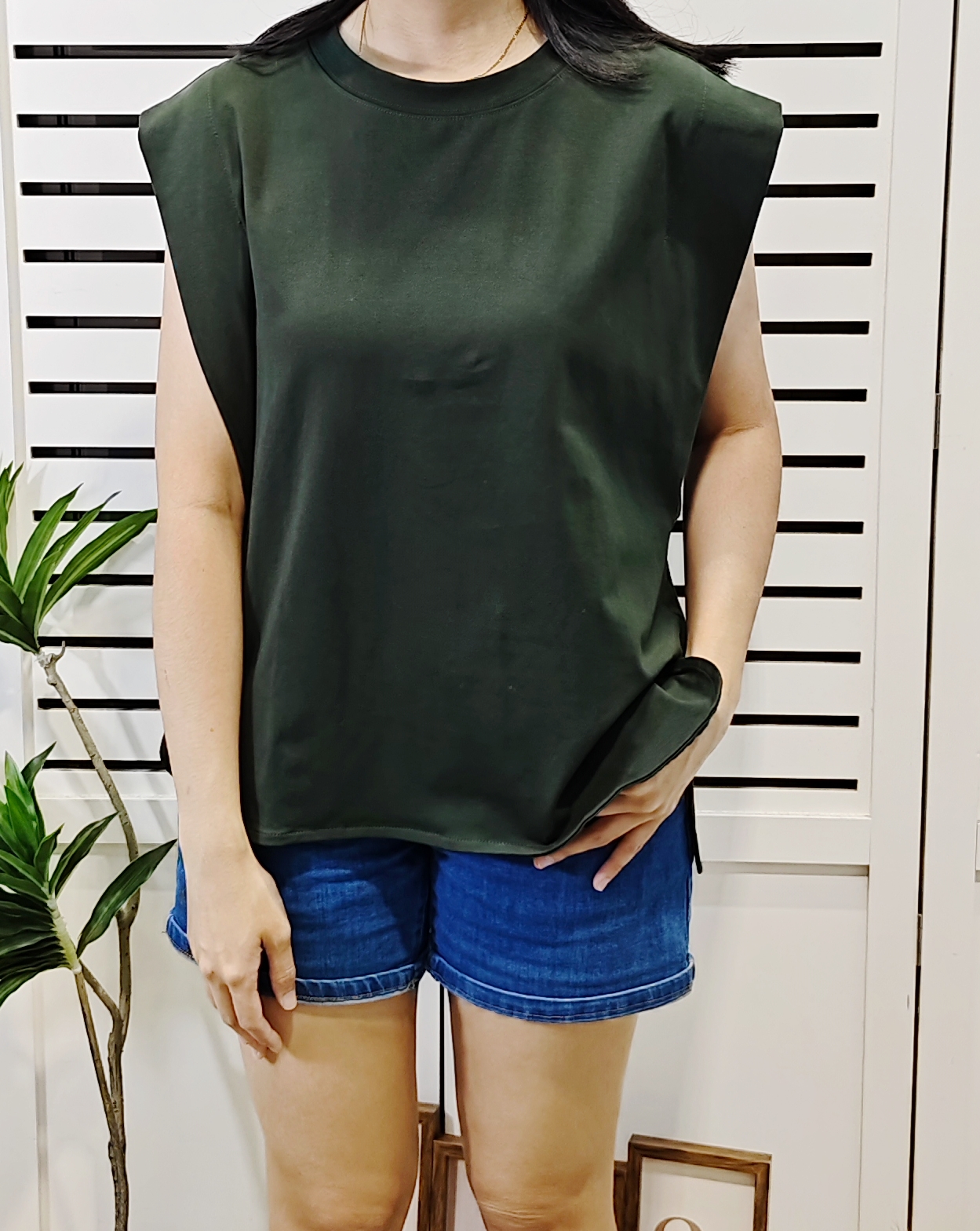 M5048 Over Shoulder Cotton Tee