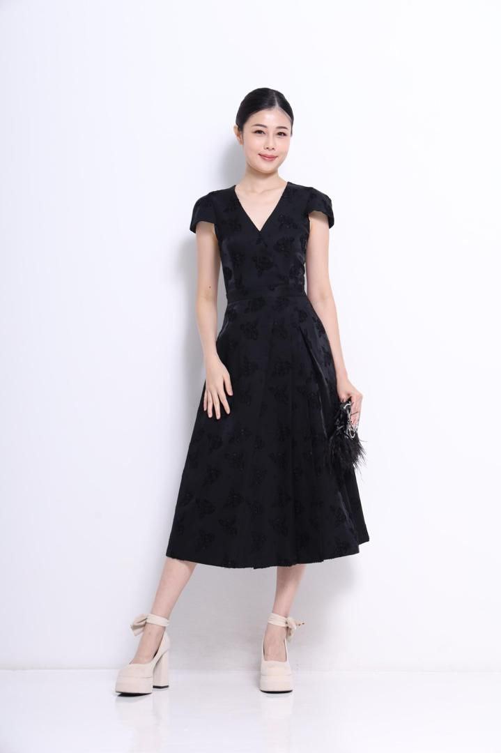 V领修身连身裙 2139