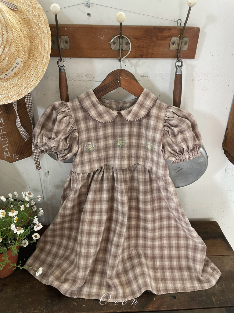 ☀️預訂 韓國直送☀️🇰🇷Oren Toua刺繡格紋泡泡袖包屁衣/連身裙