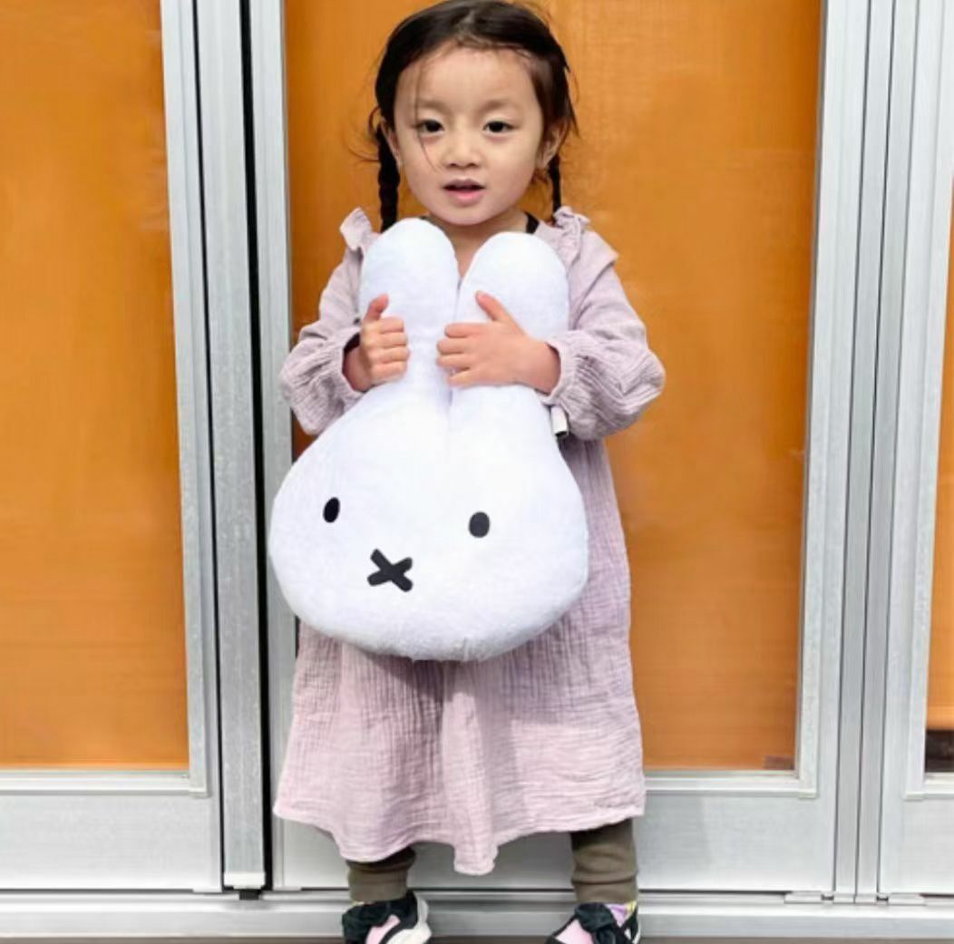 Miffy汽車/家用頸枕抱枕咕臣 - 1件 現貨