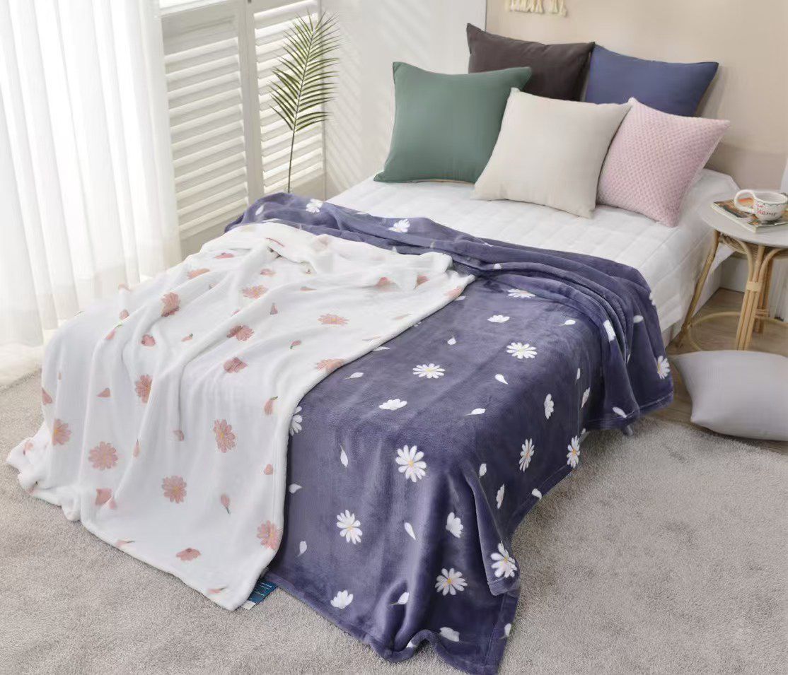 韓國製造🇰🇷小雛菊🌼毛毯（2色）│ GD最愛Daisy特別受歡迎 👍