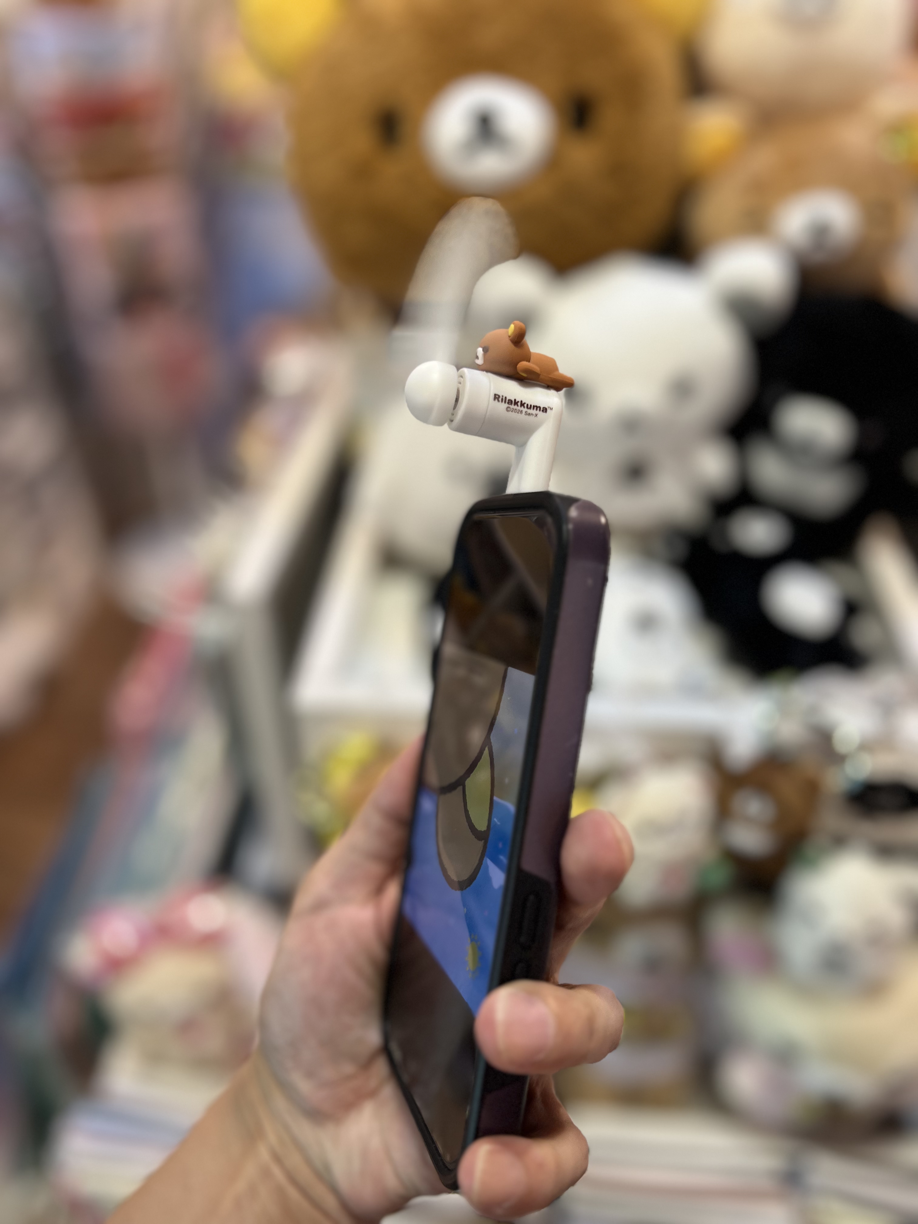 ⭕️留意此商品只能寄香港及澳門地區！《現貨》全新Rilakkuma 智能風扇 全2款。Type-C 插頭。即插即用 手機/外置充電器均可用（需 Type-C 插頭）
