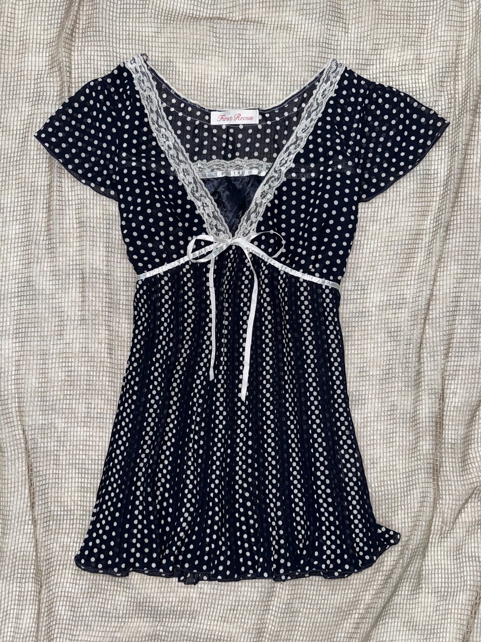 Lace-Trimmed Polka Dot Cap Sleeve Blouse