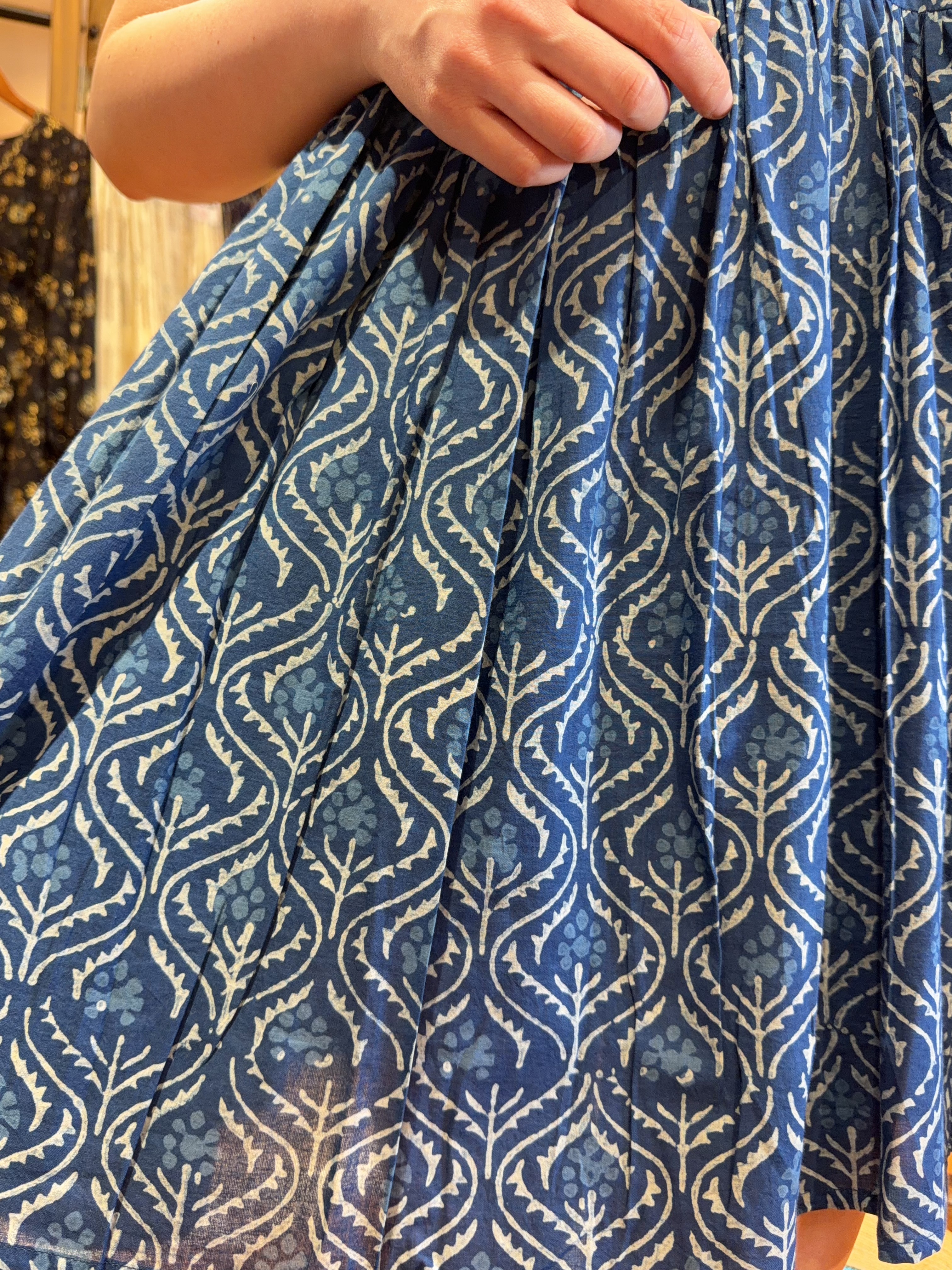 2387 Blue dyed Square Print Short OP